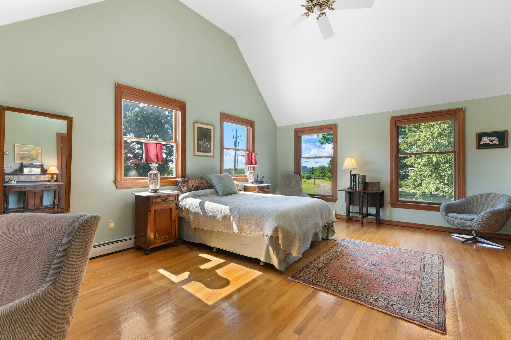 47 Oak Hill Drive photo 17