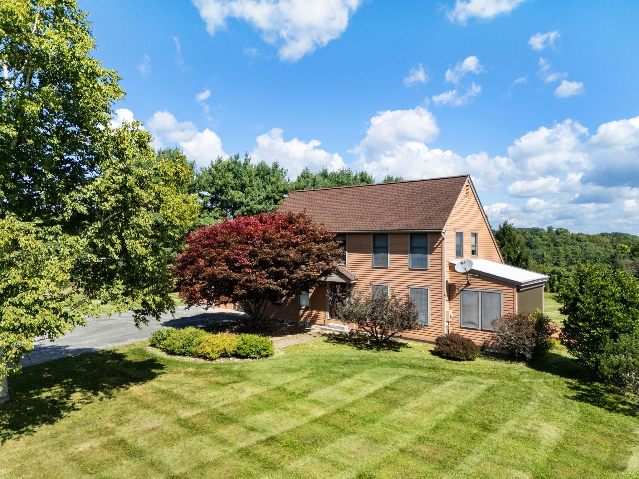 47 Oak Hill Drive photo 2