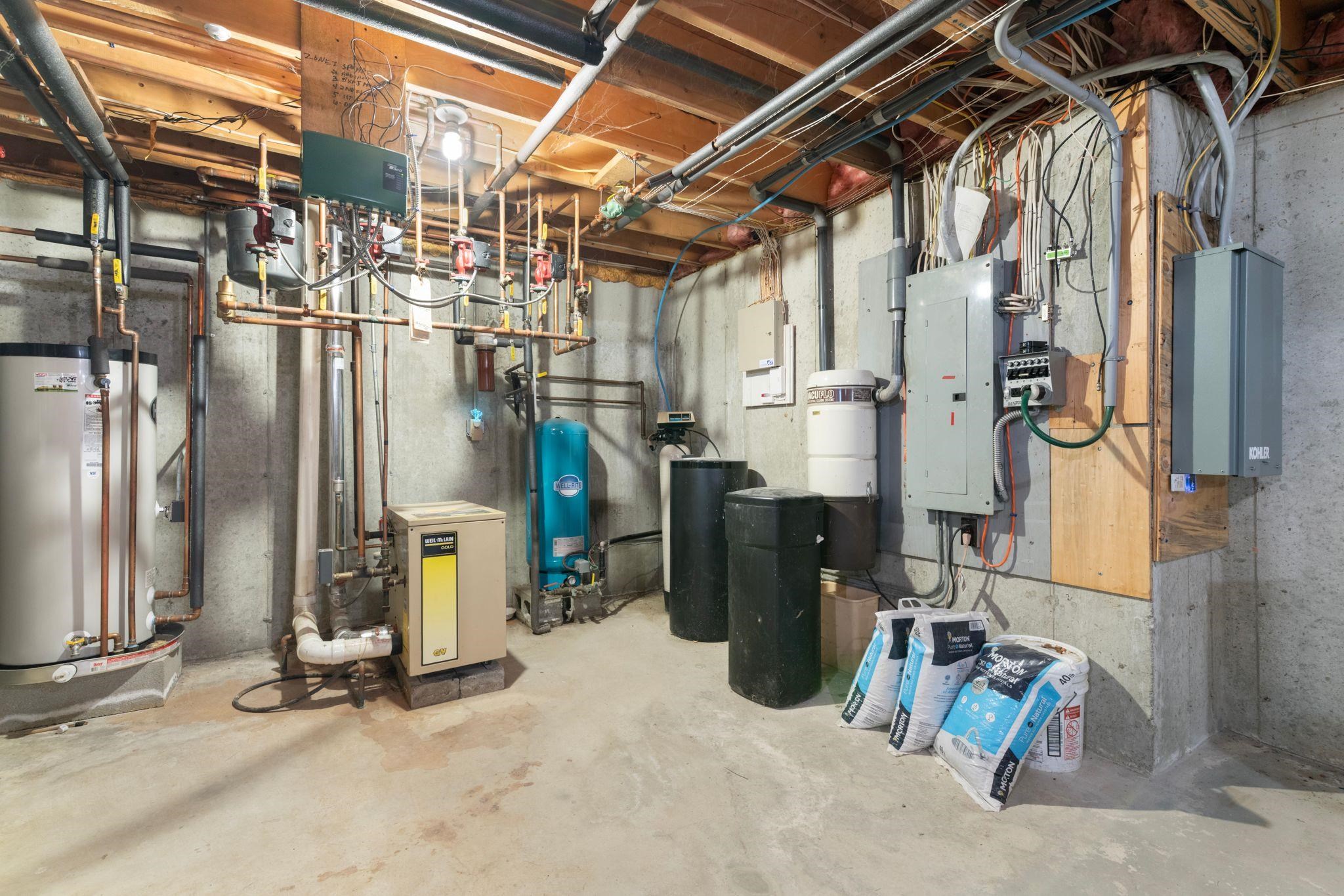 47 Oak Hill Drive photo 25