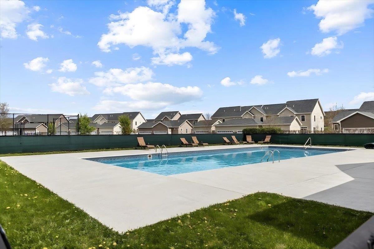 462 Zephyr Road photo 45