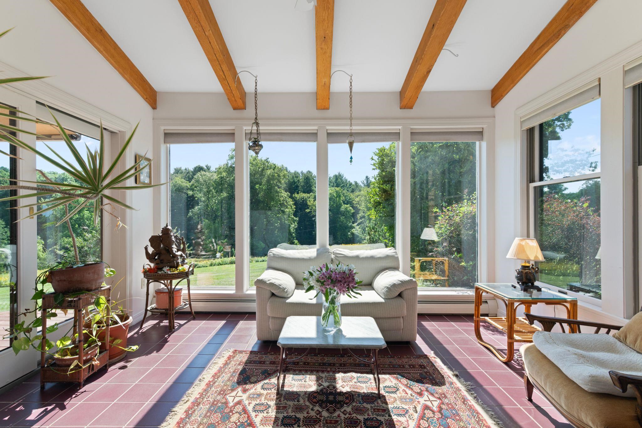 47 Oak Hill Drive photo 6