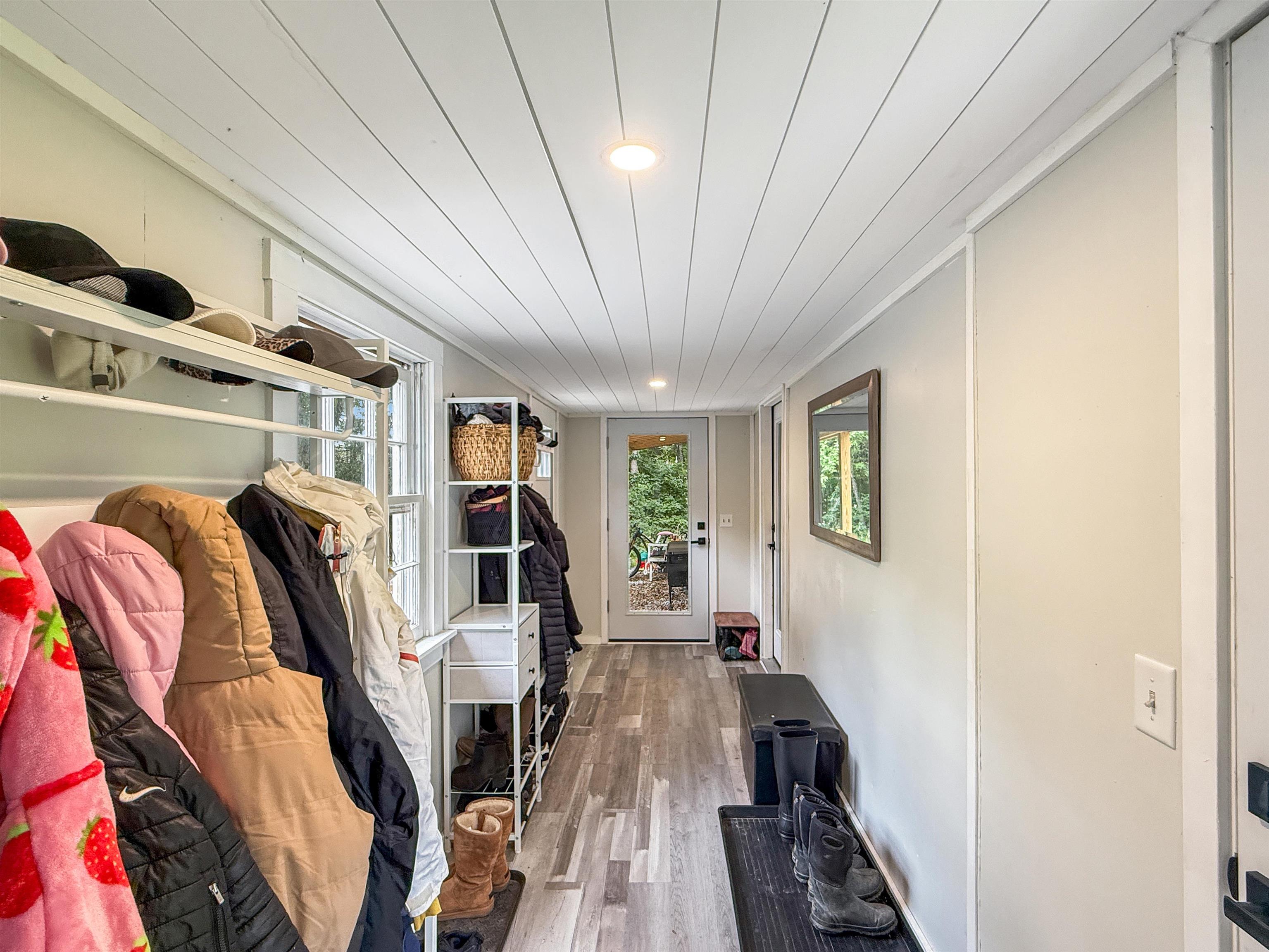 9 Greenhouse Avenue photo 18
