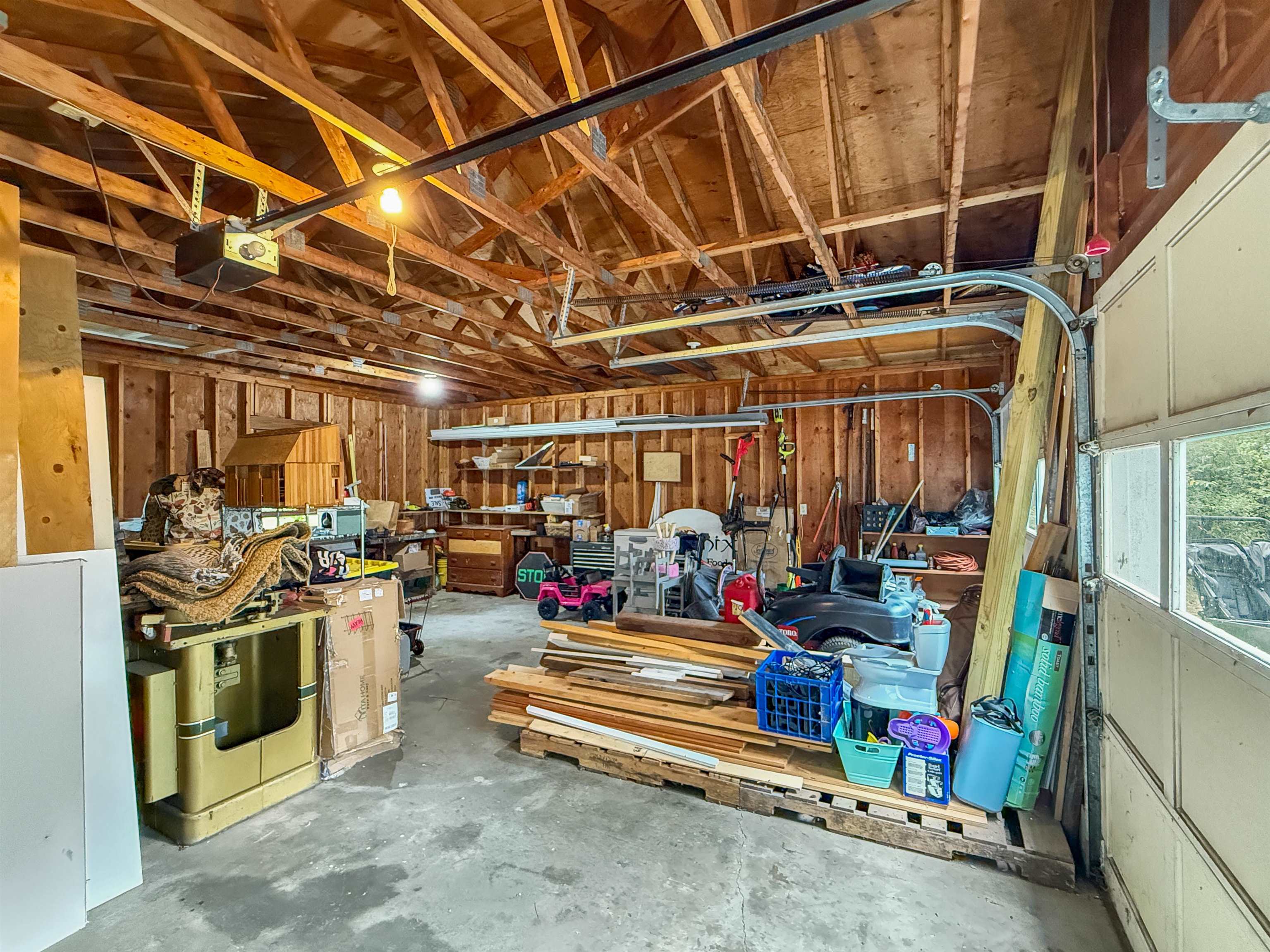 9 Greenhouse Avenue photo 22