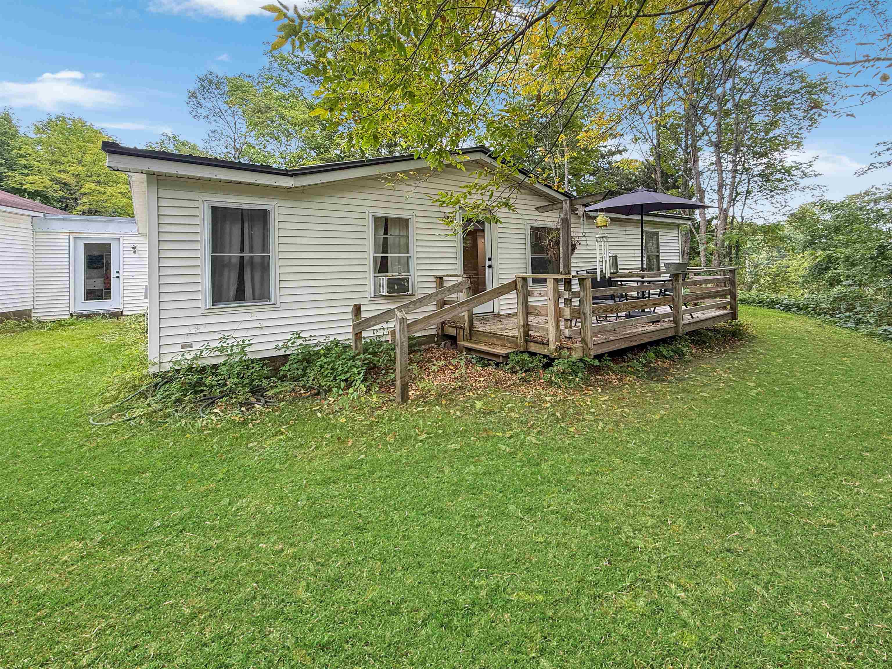 9 Greenhouse Avenue photo 24