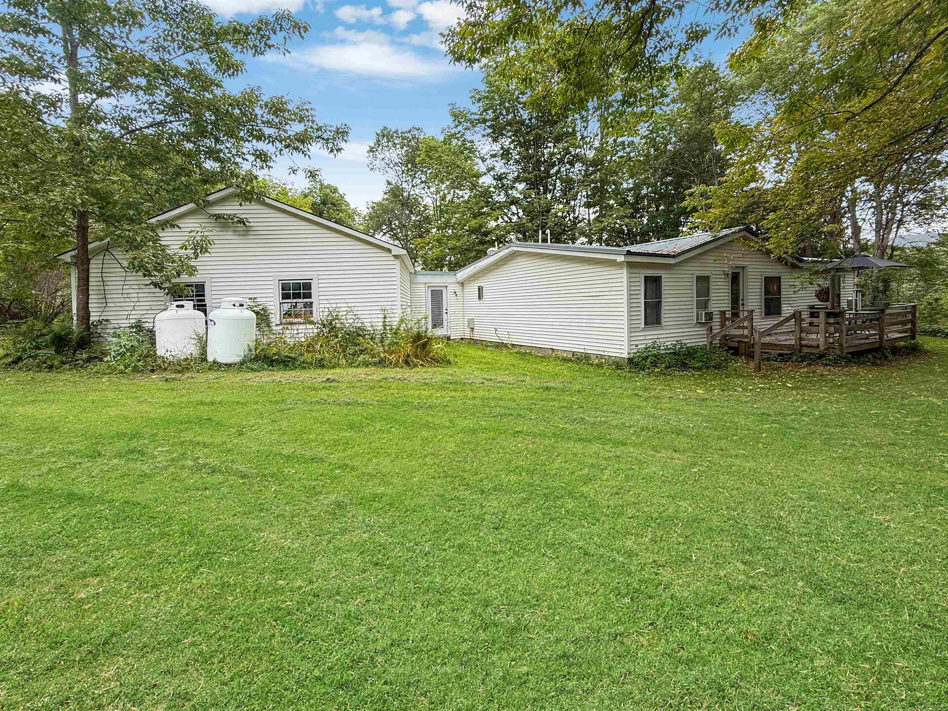 9 Greenhouse Avenue photo 25
