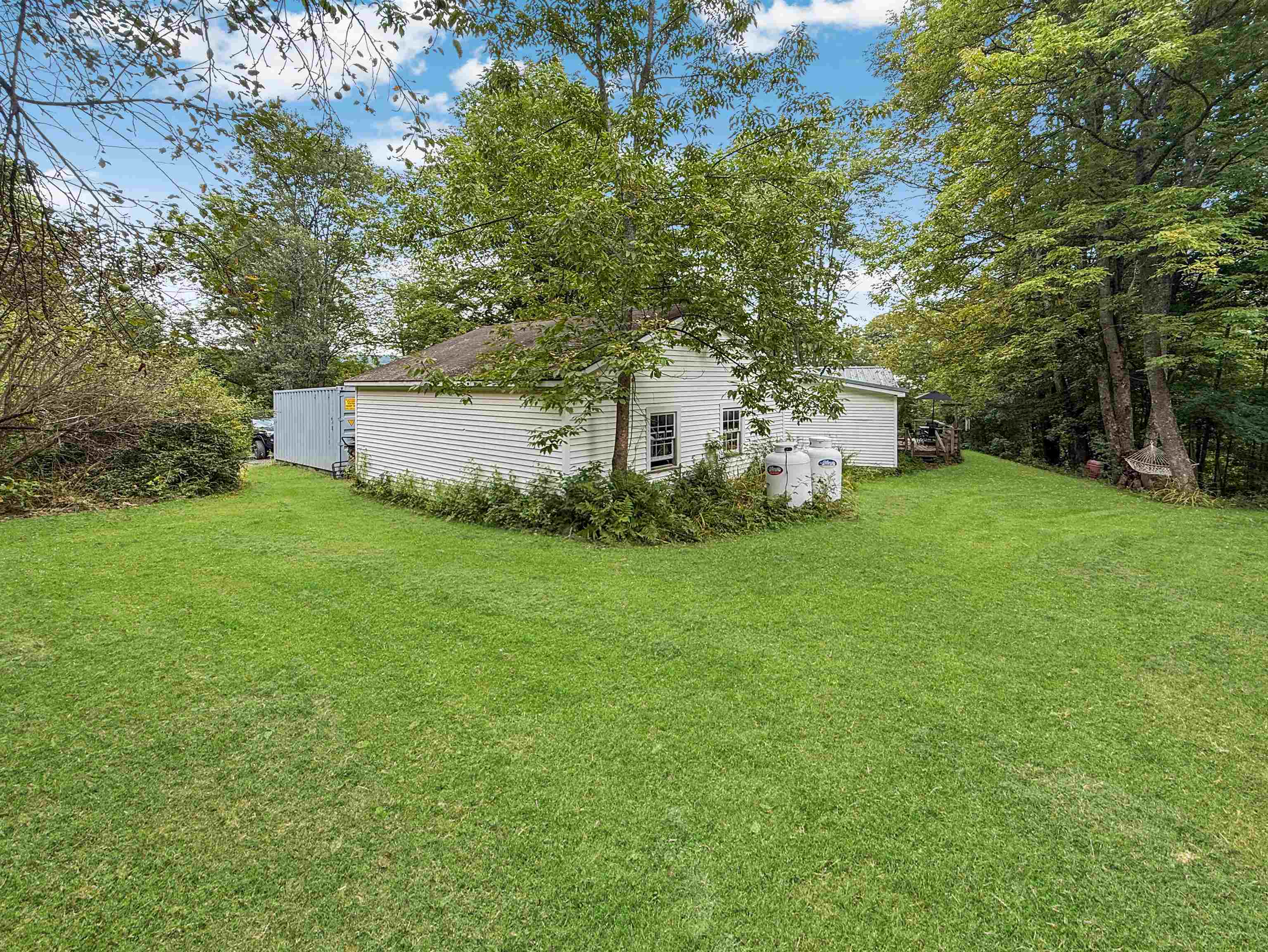 9 Greenhouse Avenue photo 26