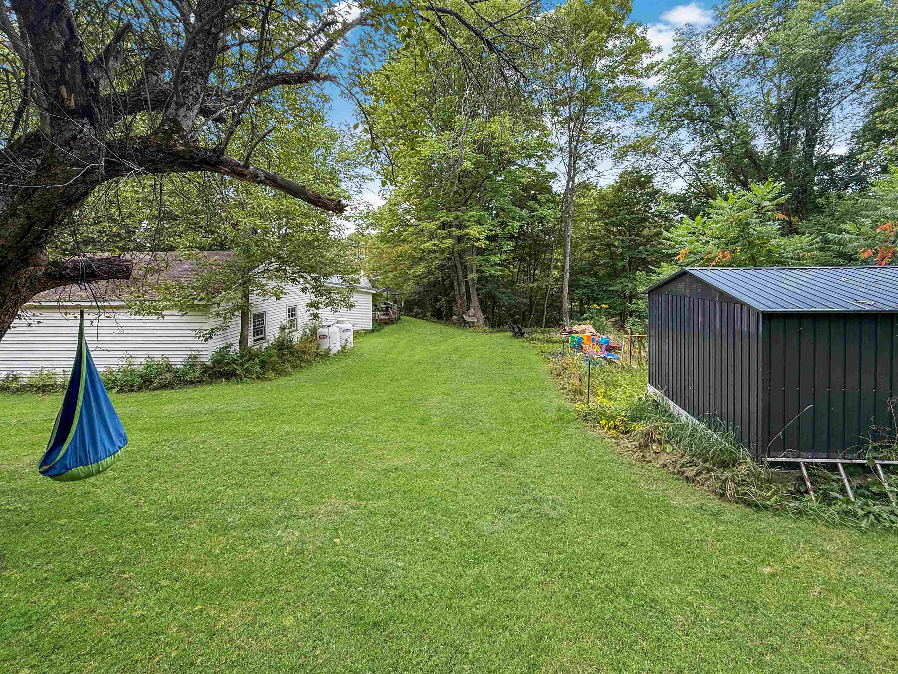 9 Greenhouse Avenue photo 27