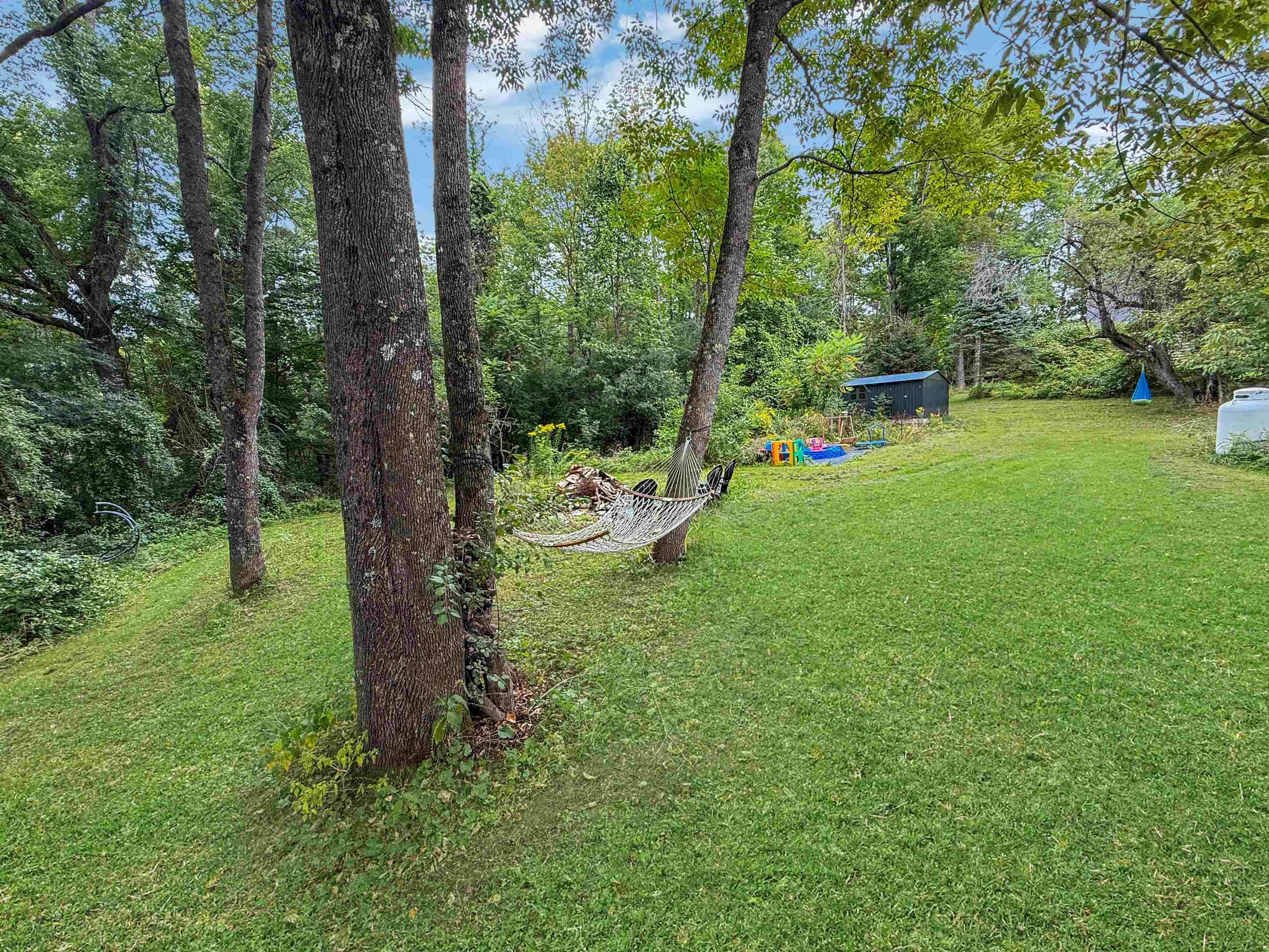 9 Greenhouse Avenue photo 28