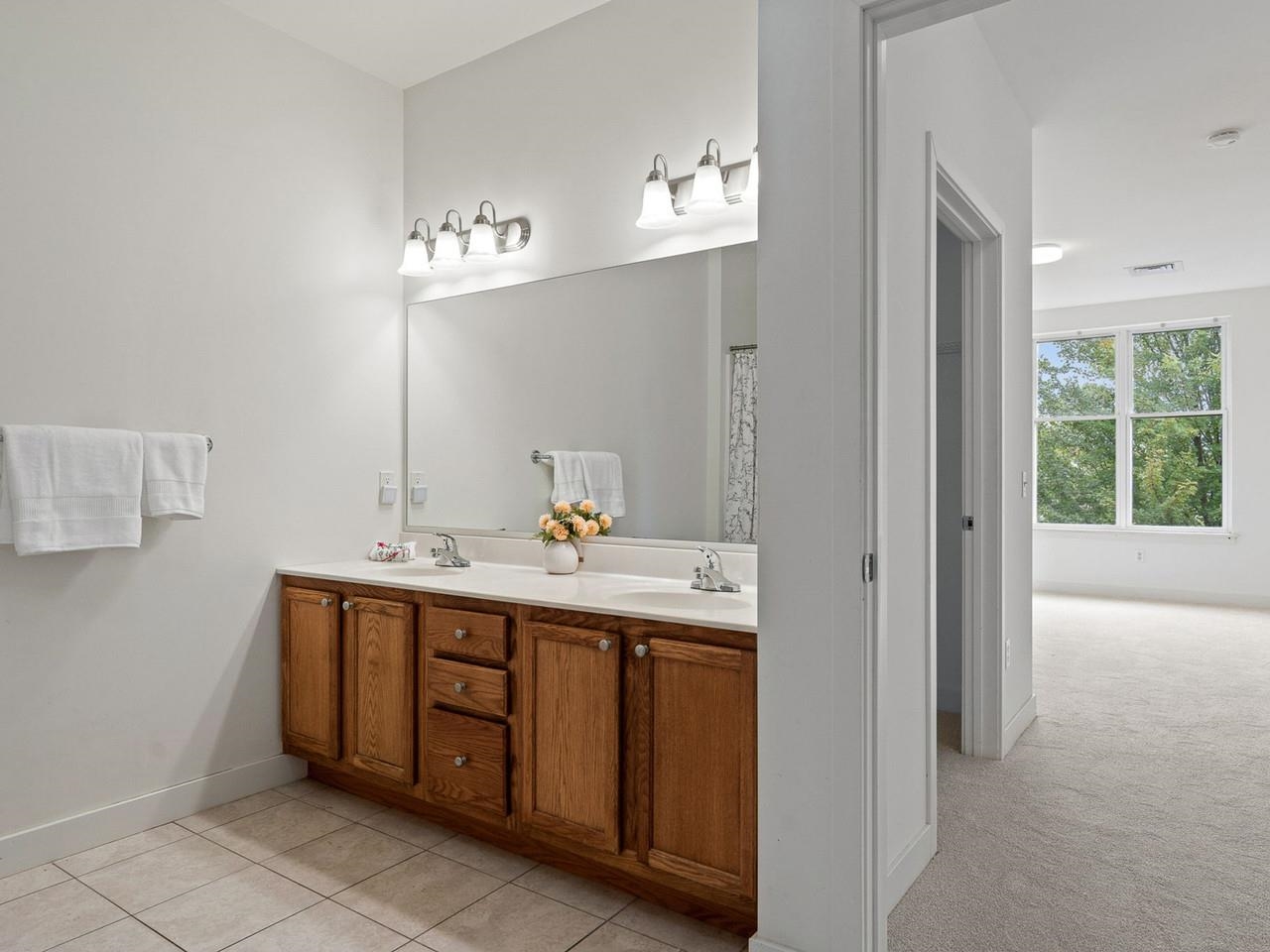 410 Farrell Street photo 19