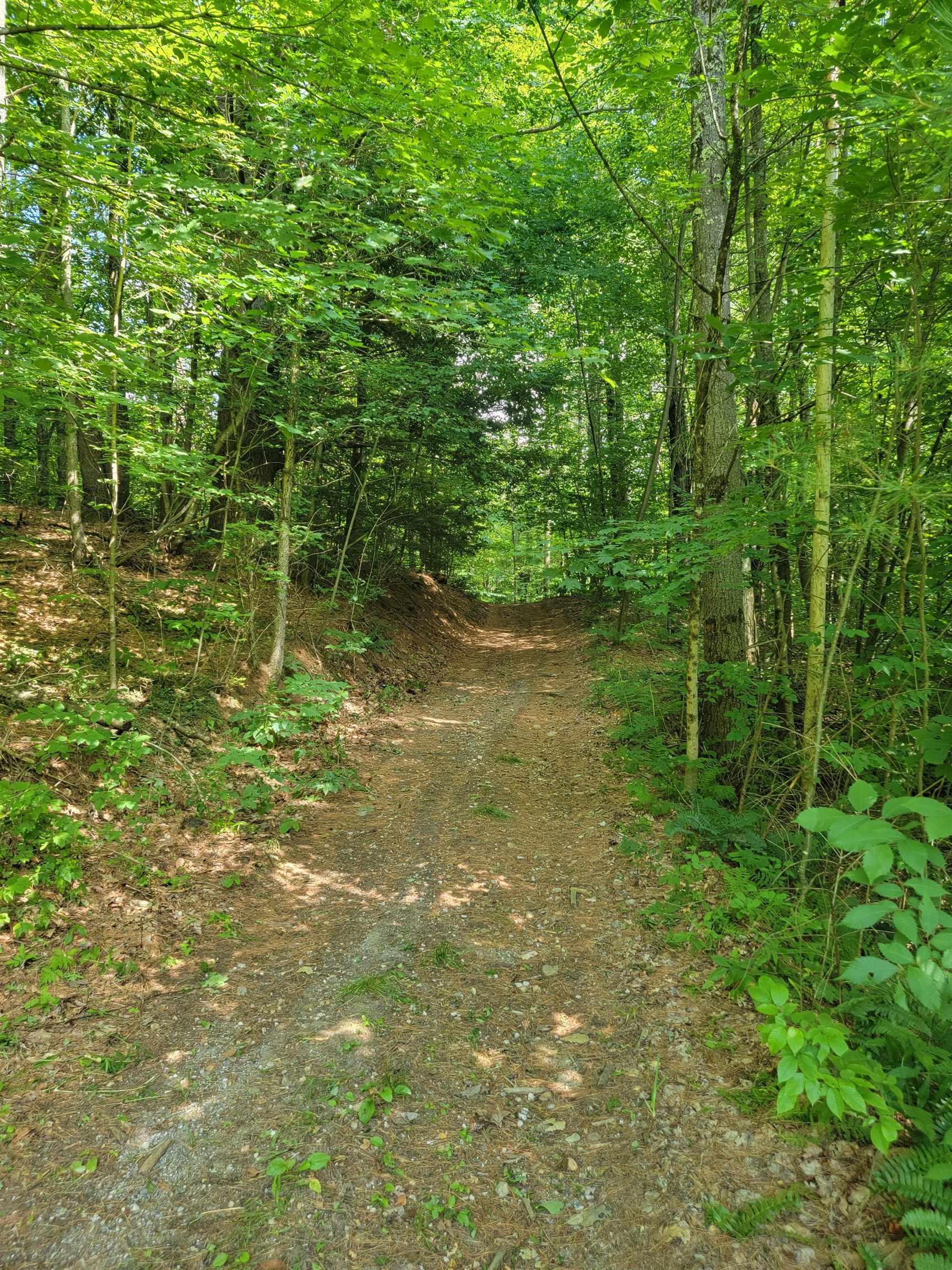 18 Hidden Valley Road photo 2