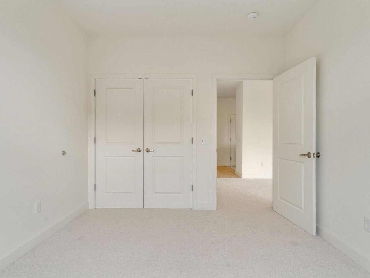 410 Farrell Street photo 23