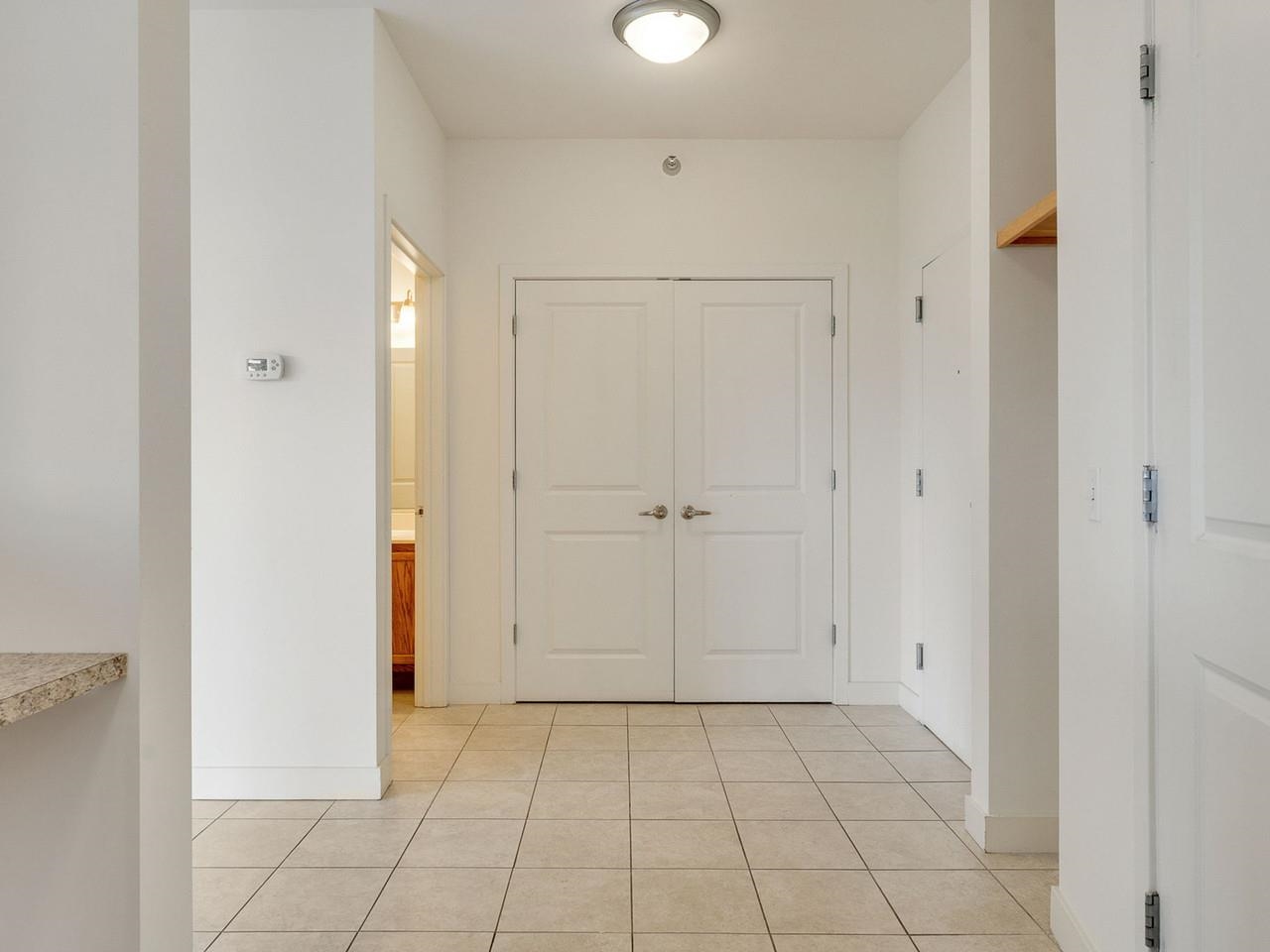 410 Farrell Street photo 5