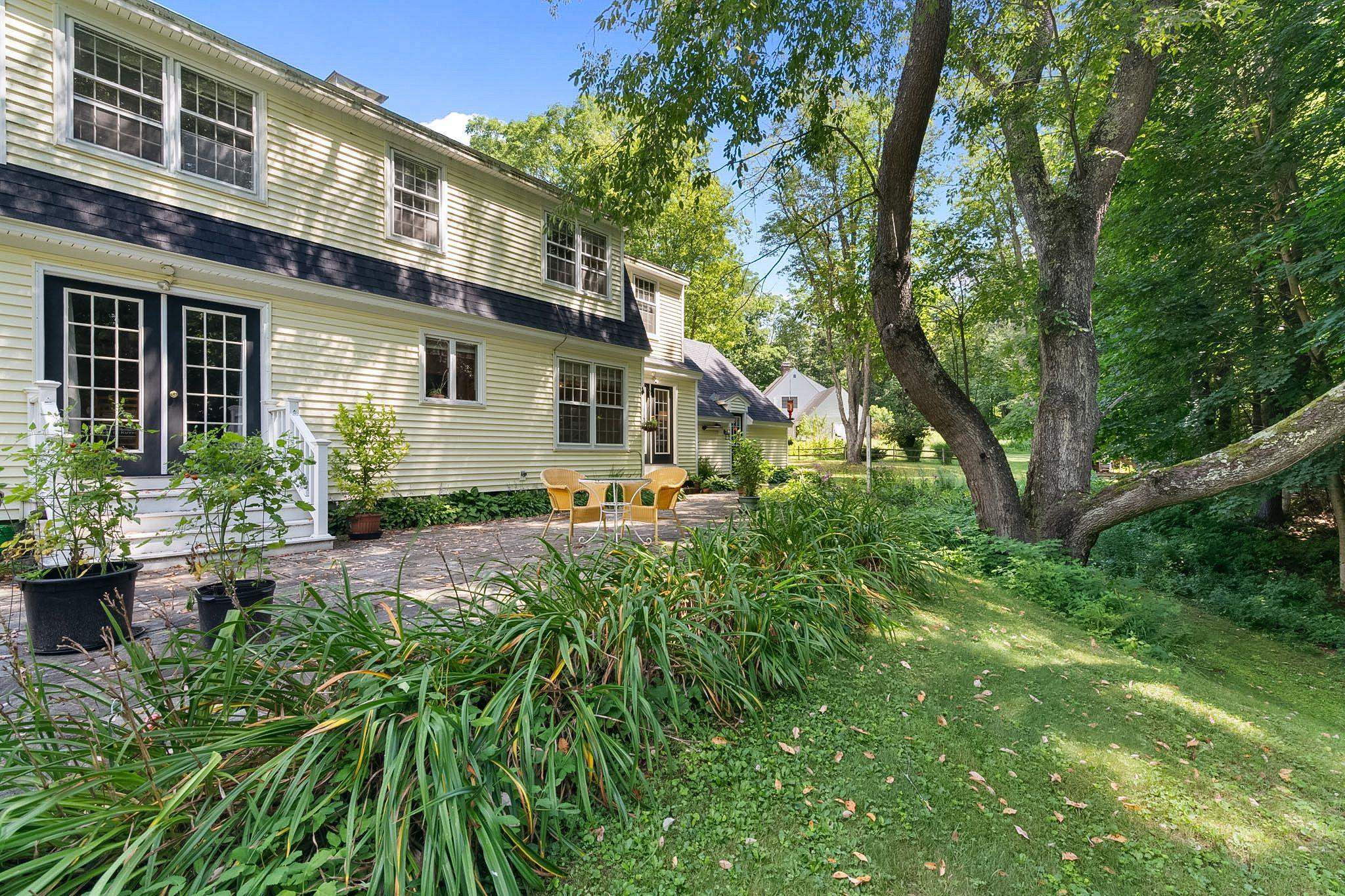 354 Orchard Street photo 2