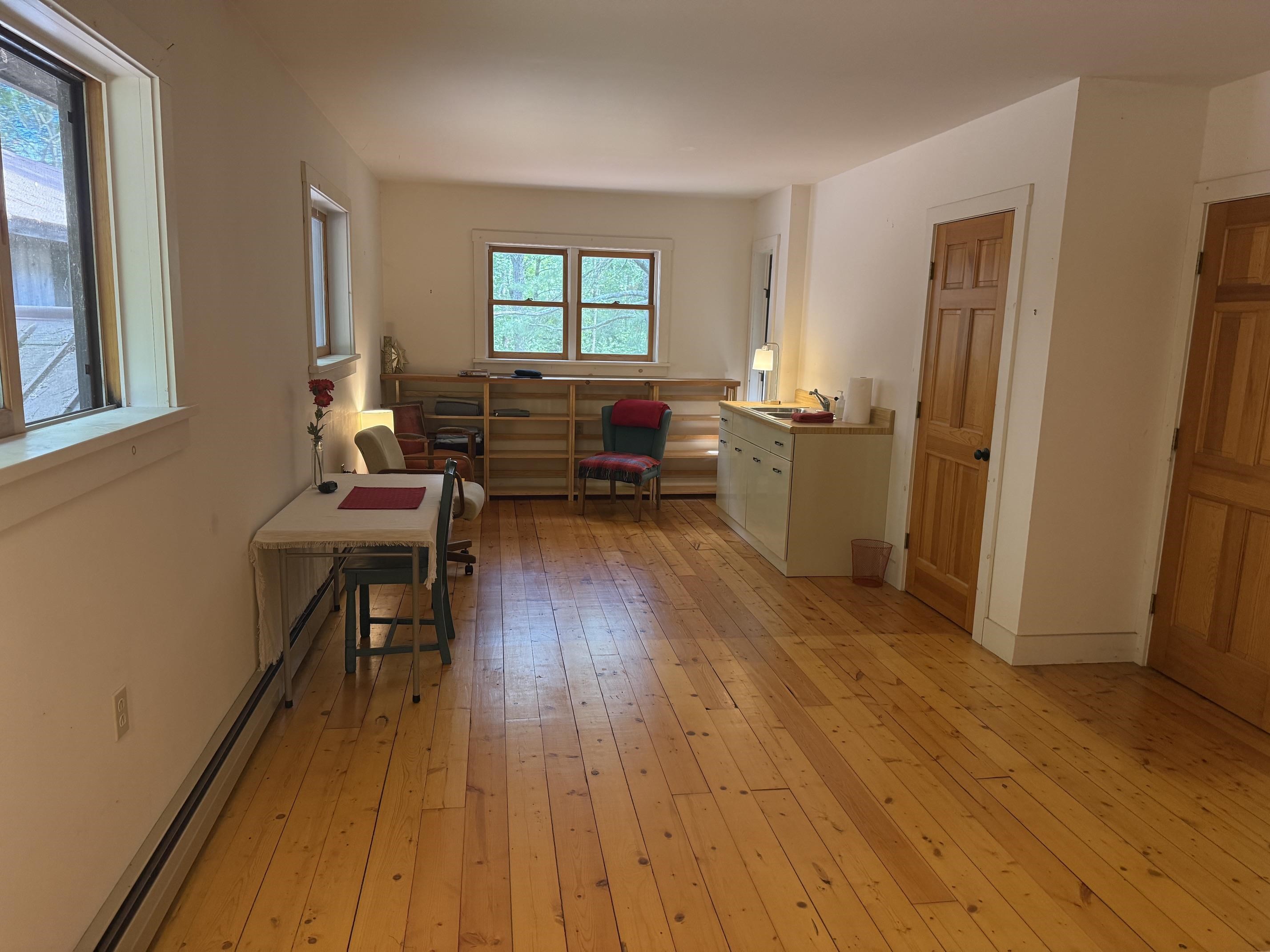 81 Honeysuckle Lane photo 20