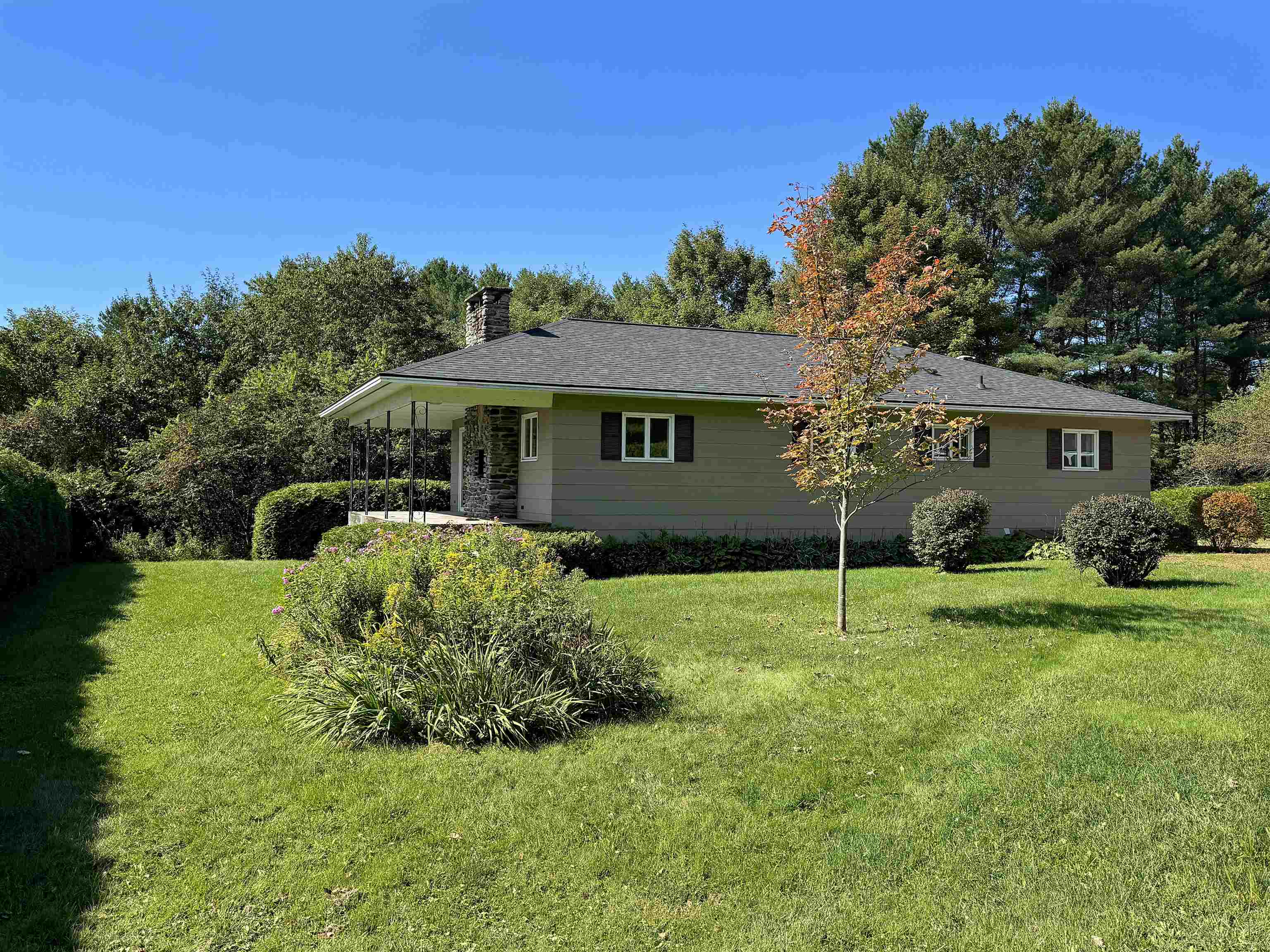 Single Family in Hyde Park VT