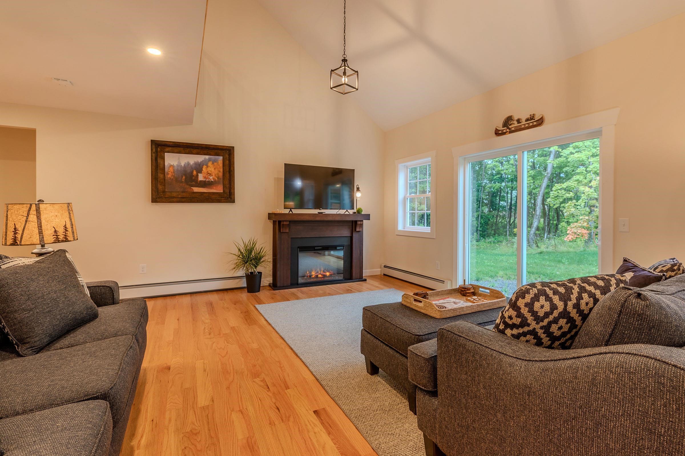 717 Horsenail Hill Road photo 5