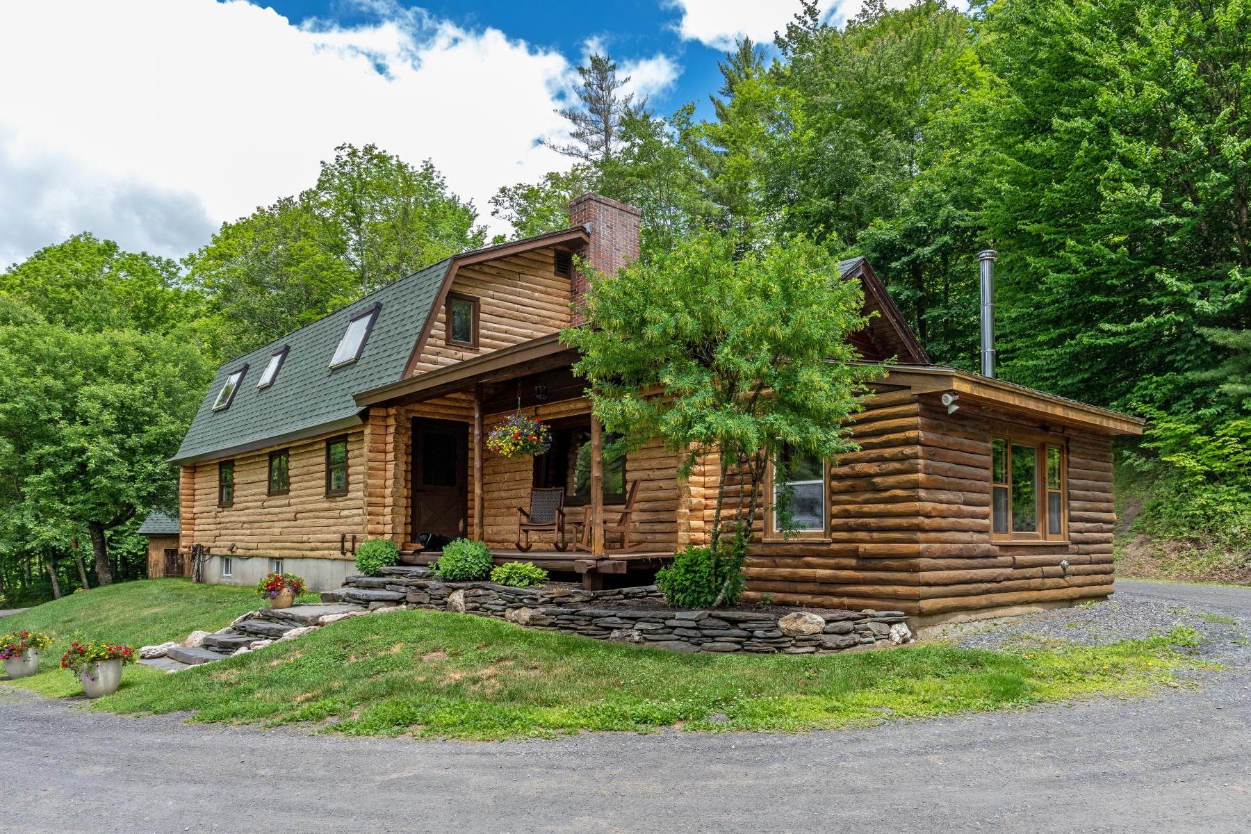 Single Family in Brookfield VT