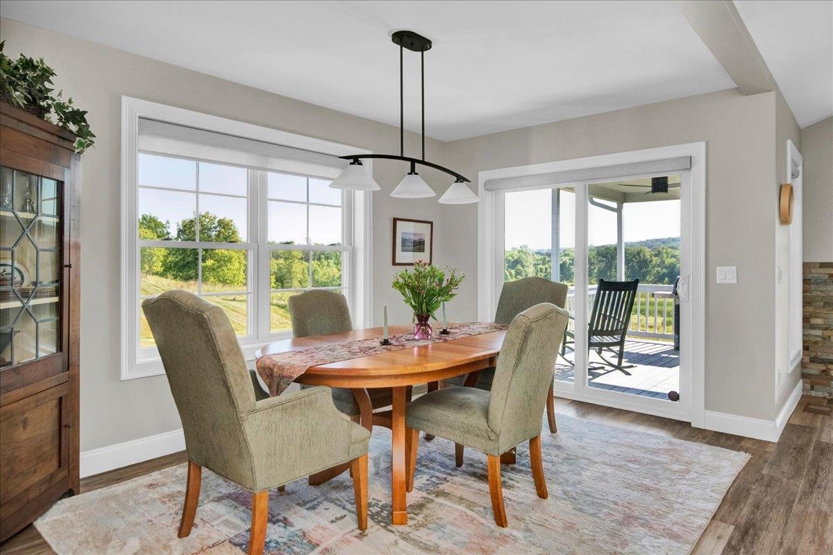 299 Commodore Drive photo 12