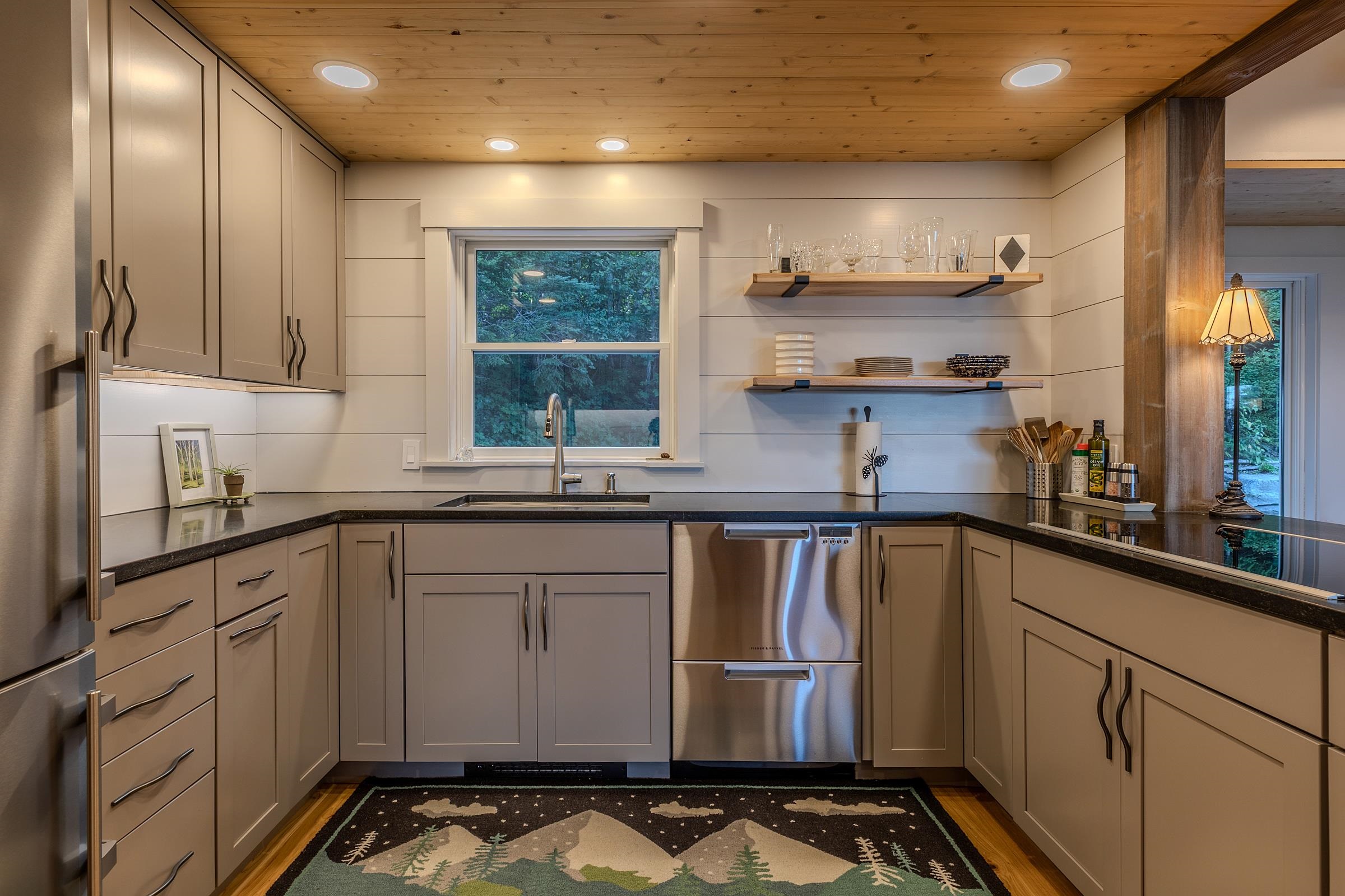 979 Andover Ridge Road photo 14