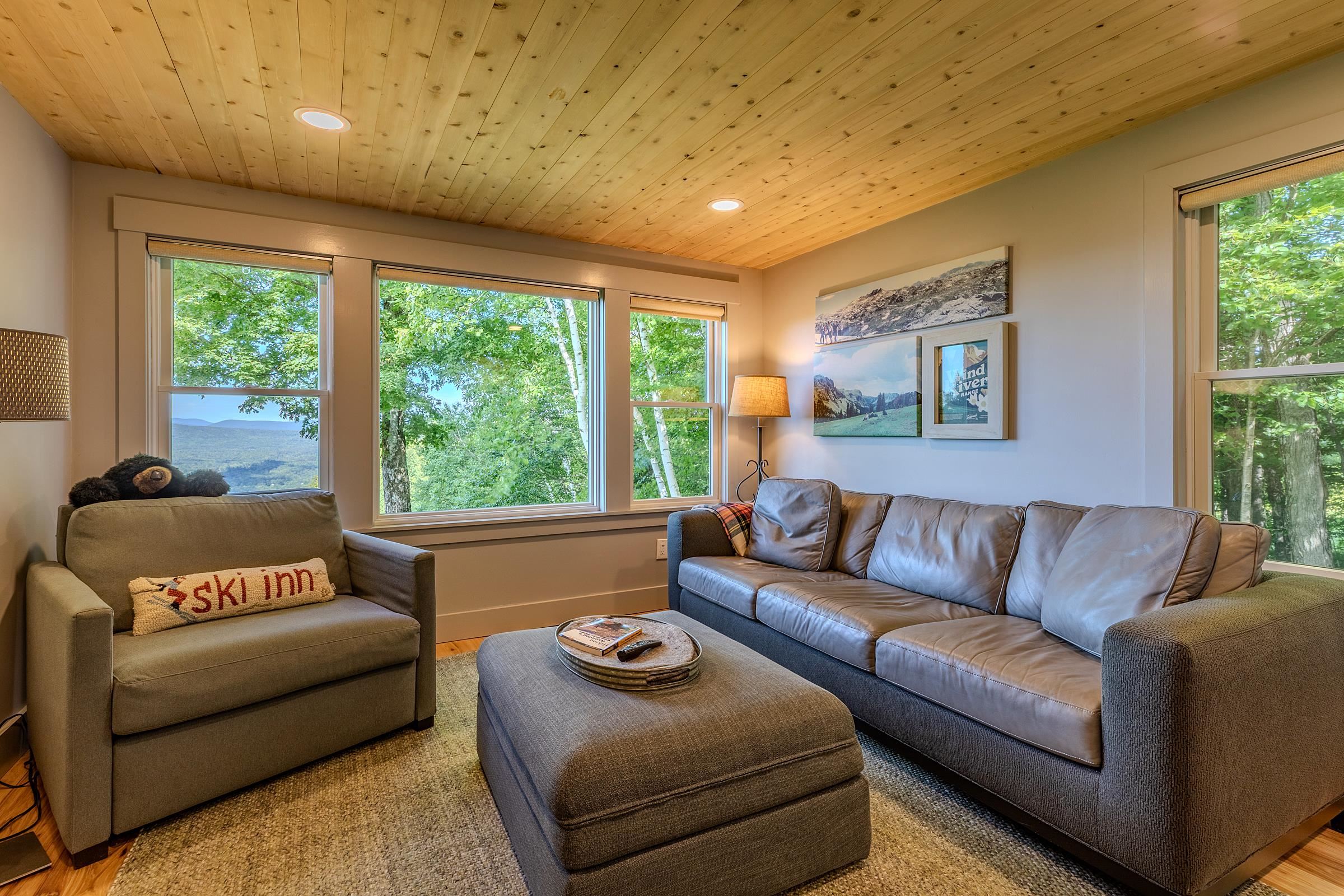 979 Andover Ridge Road photo 24