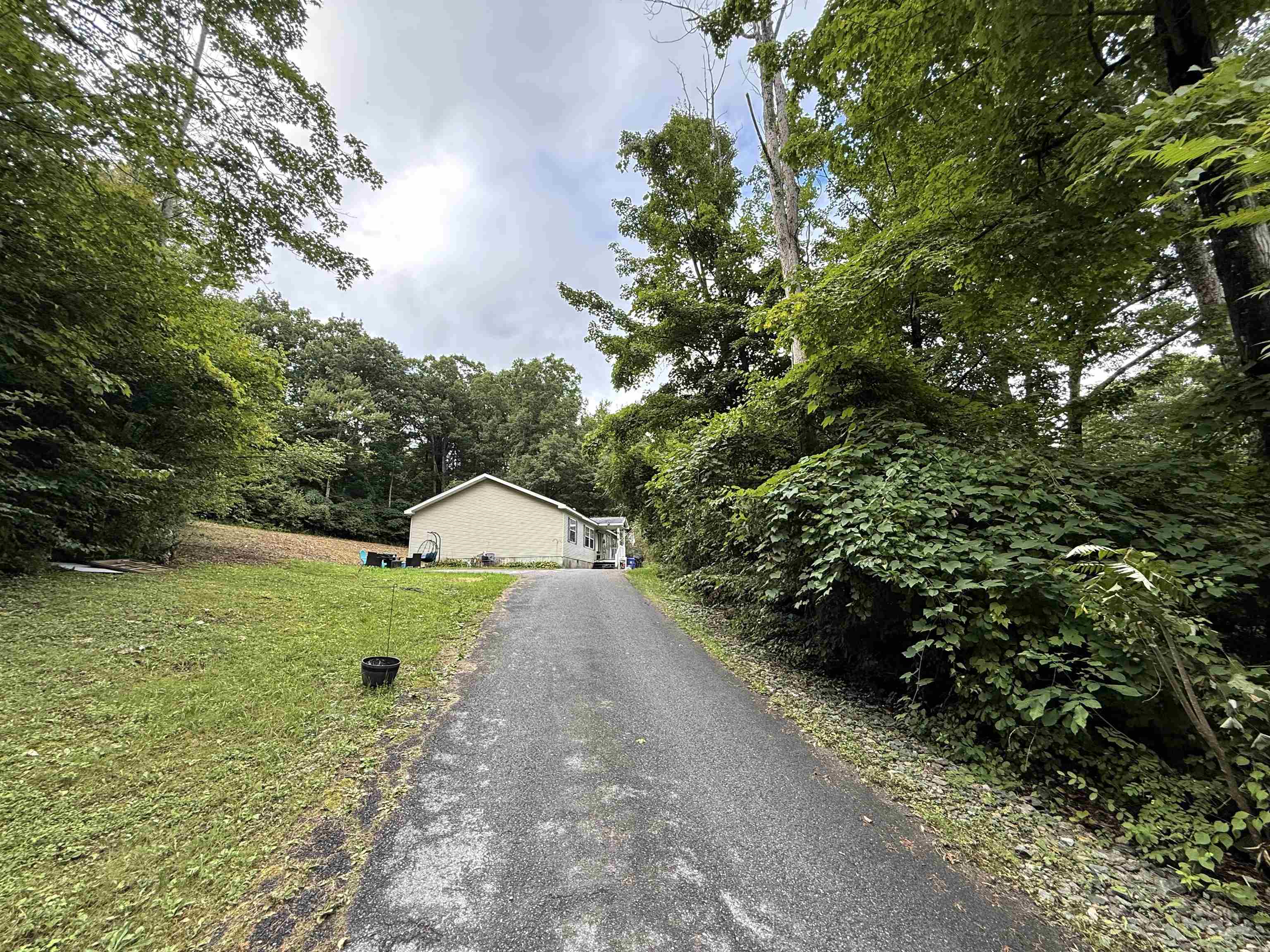 112 Outwater Road photo 4