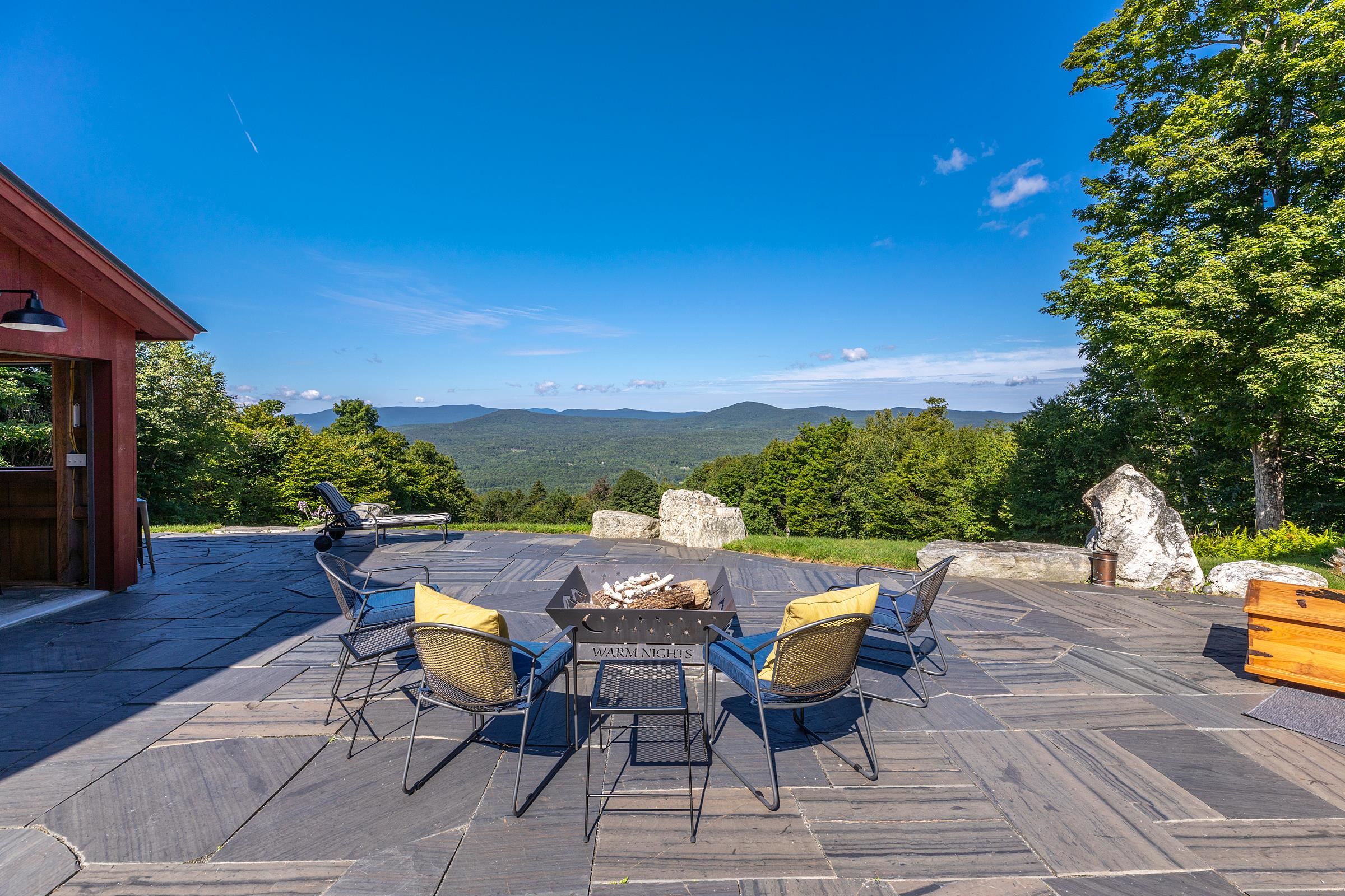 979 Andover Ridge Road photo 44