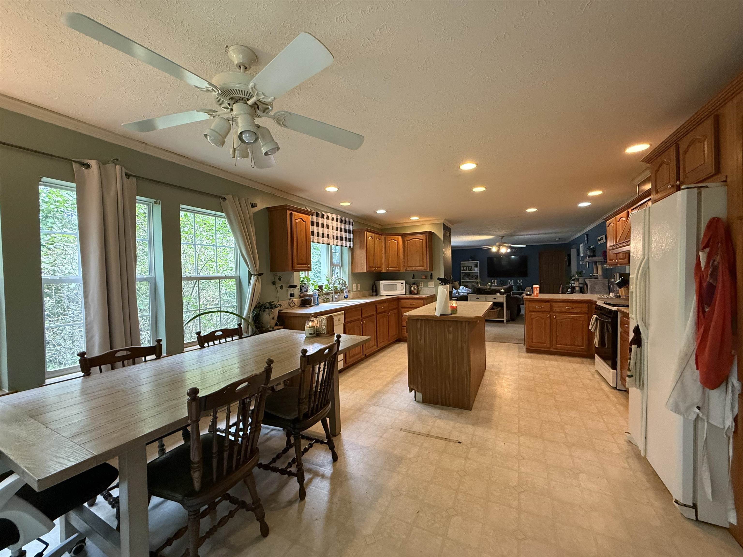 112 Outwater Road photo 6