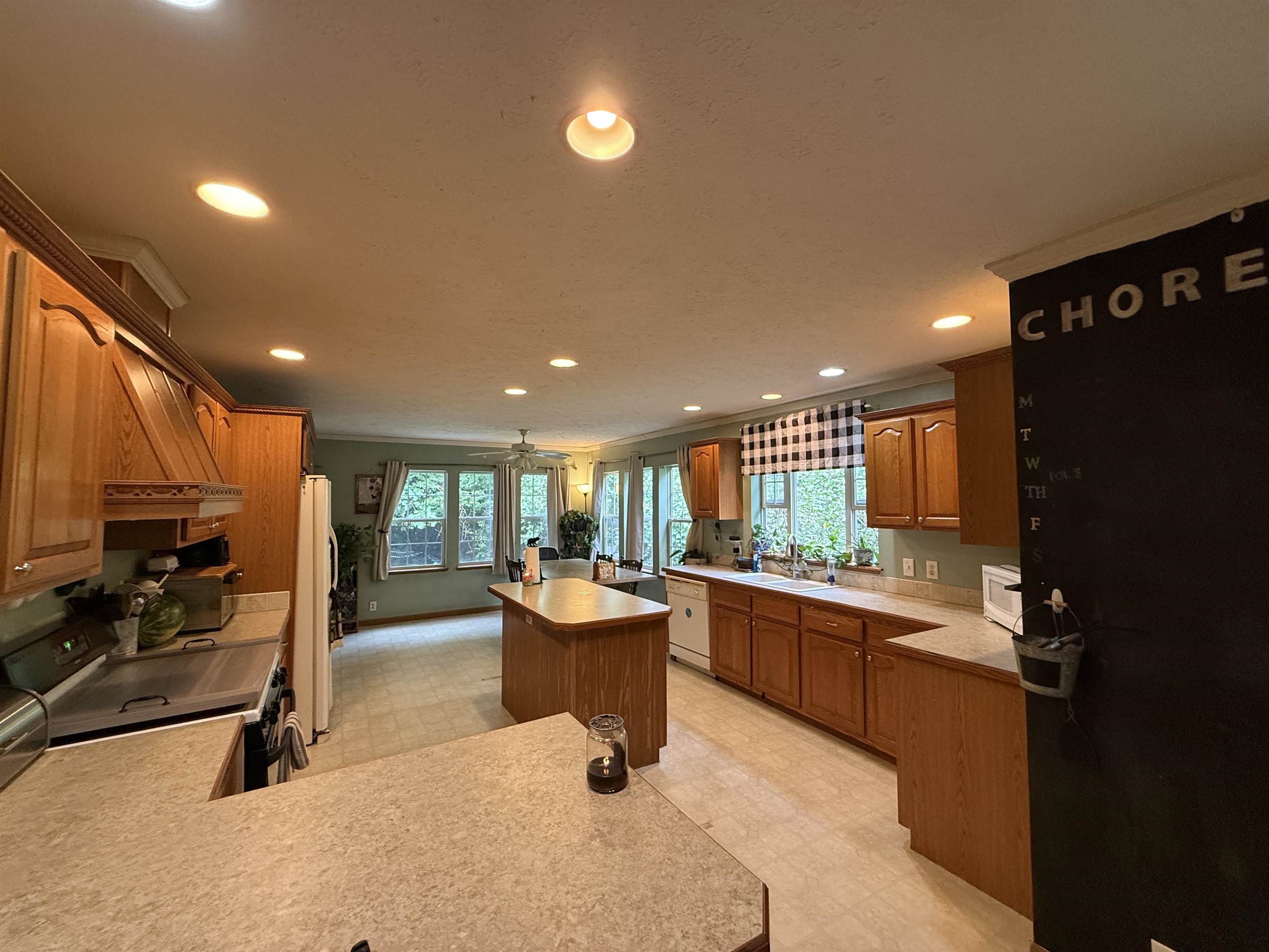 112 Outwater Road photo 7
