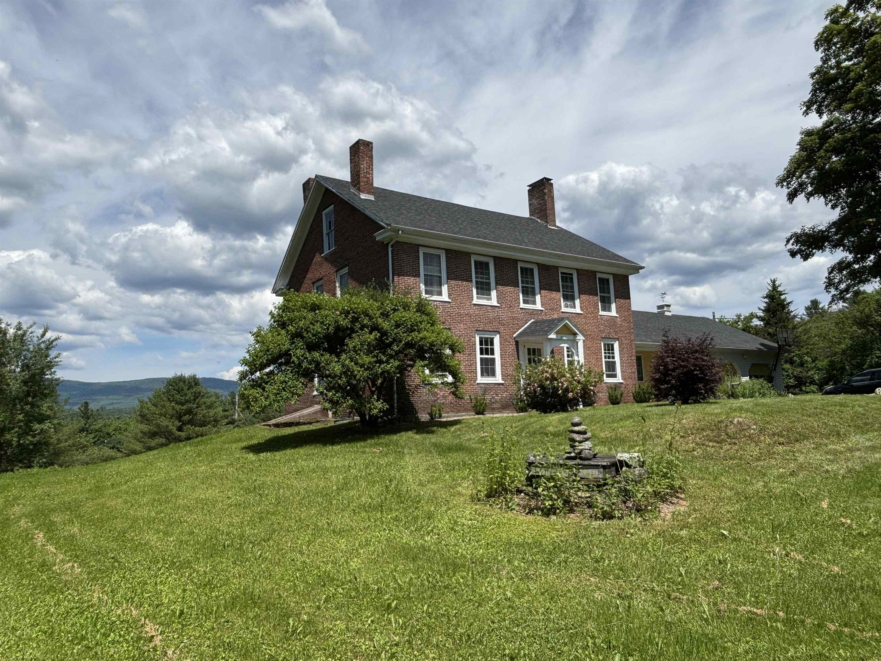 Single Family in Johnson VT