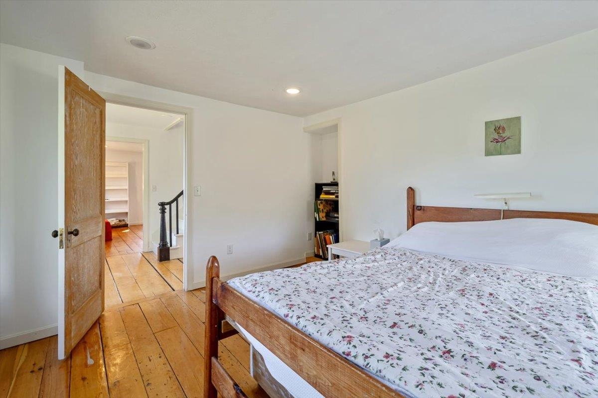 884 Nichols Road photo 13