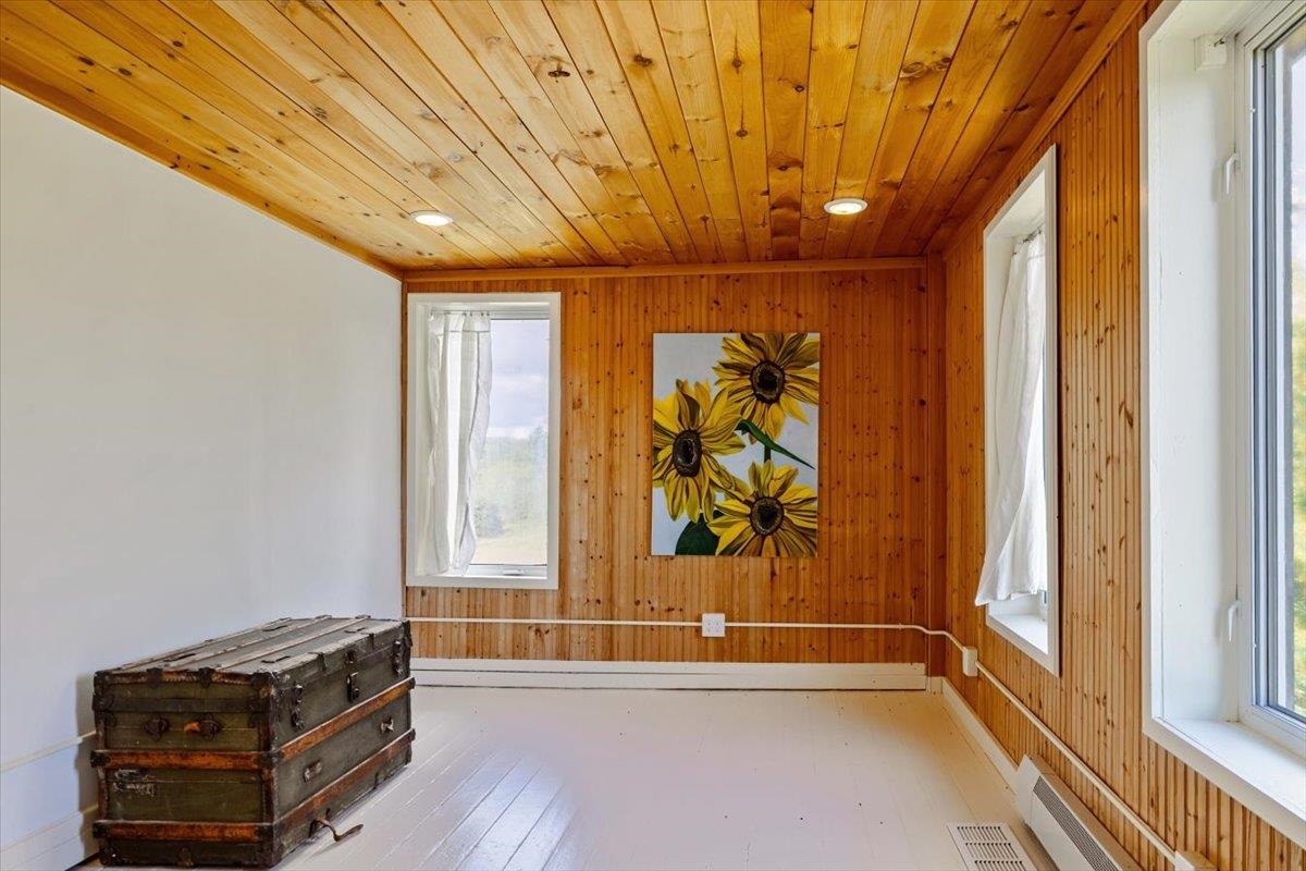 884 Nichols Road photo 21