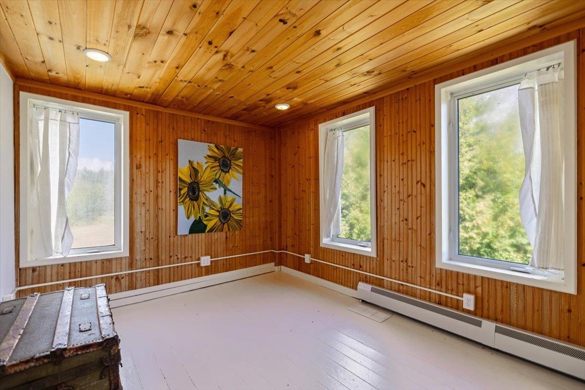 884 Nichols Road photo 22