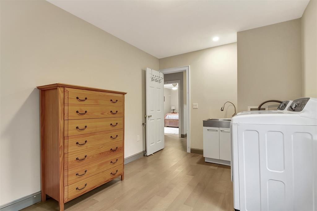 34 Pleasant Street photo 23