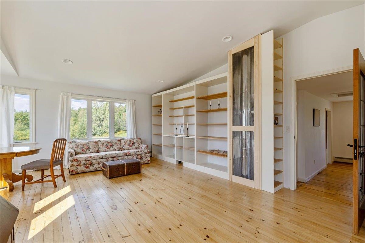 884 Nichols Road photo 27