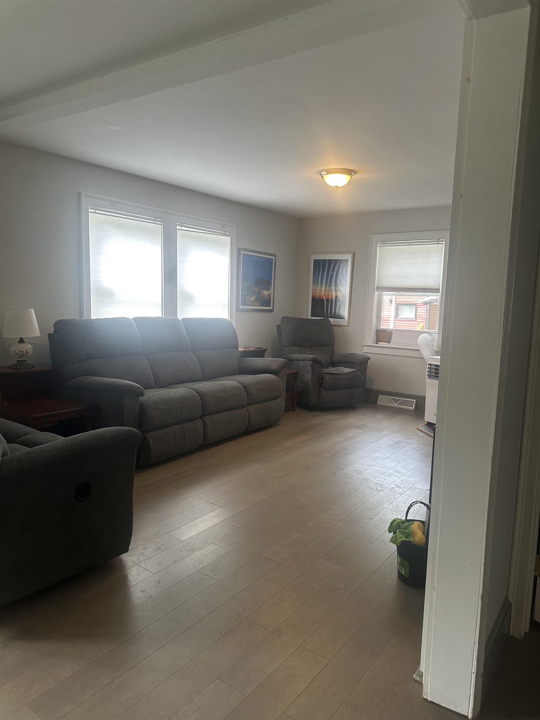 34 Pleasant Street photo 29