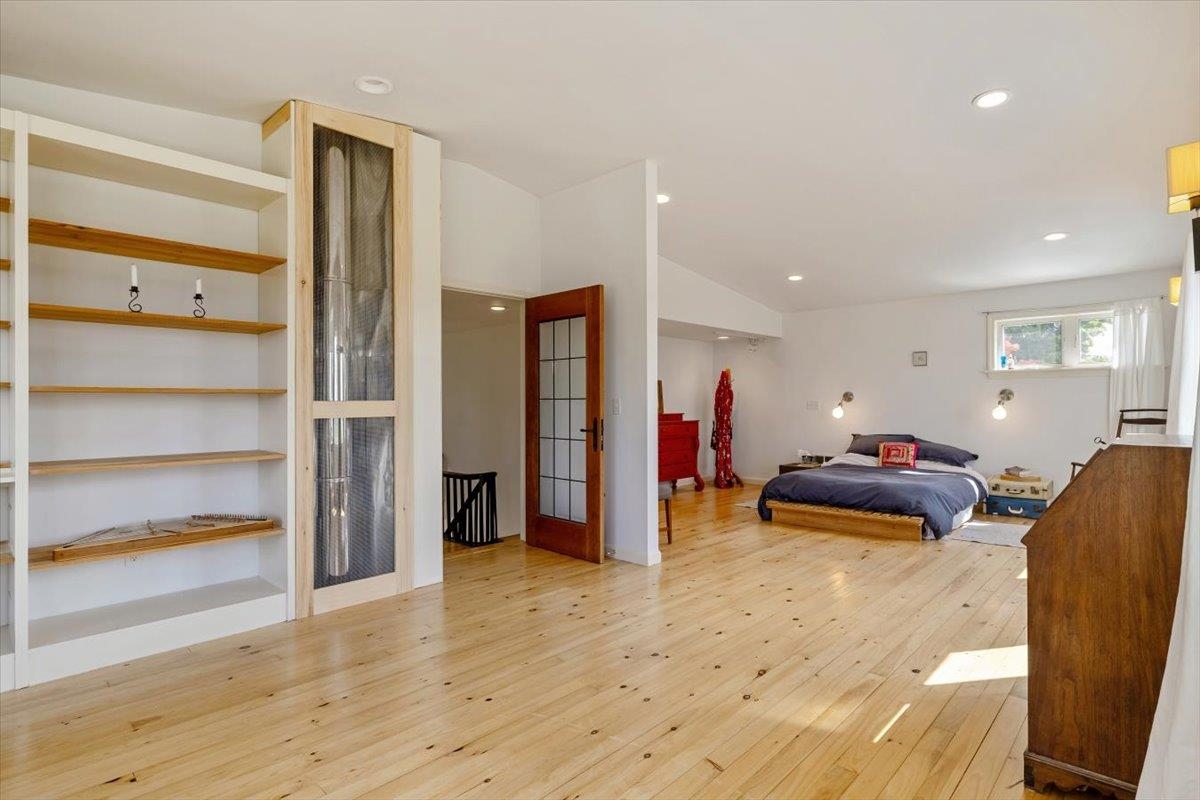 884 Nichols Road photo 31