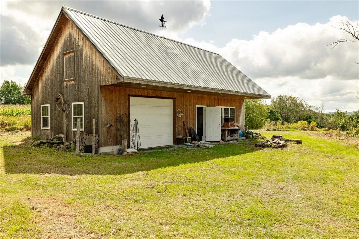884 Nichols Road photo 33