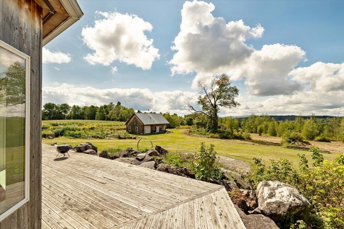 884 Nichols Road photo 39