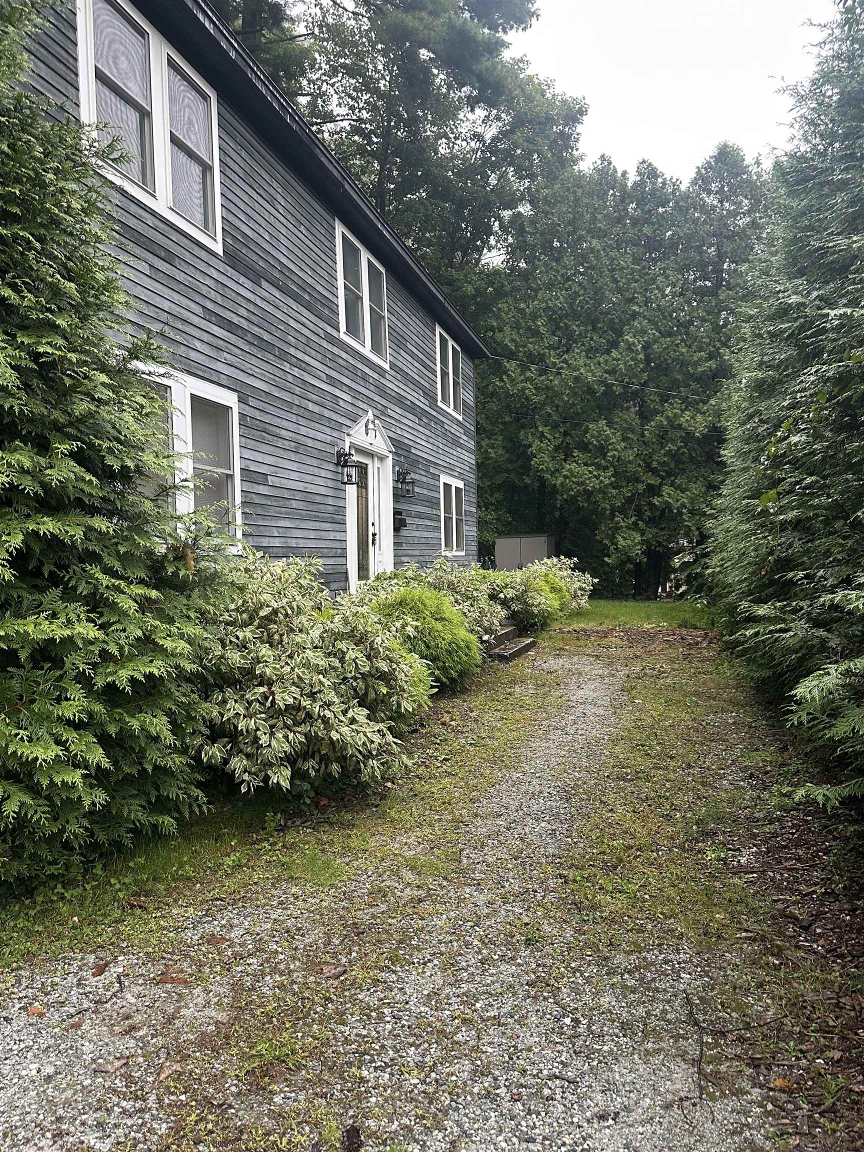 34 Pleasant Street photo 4