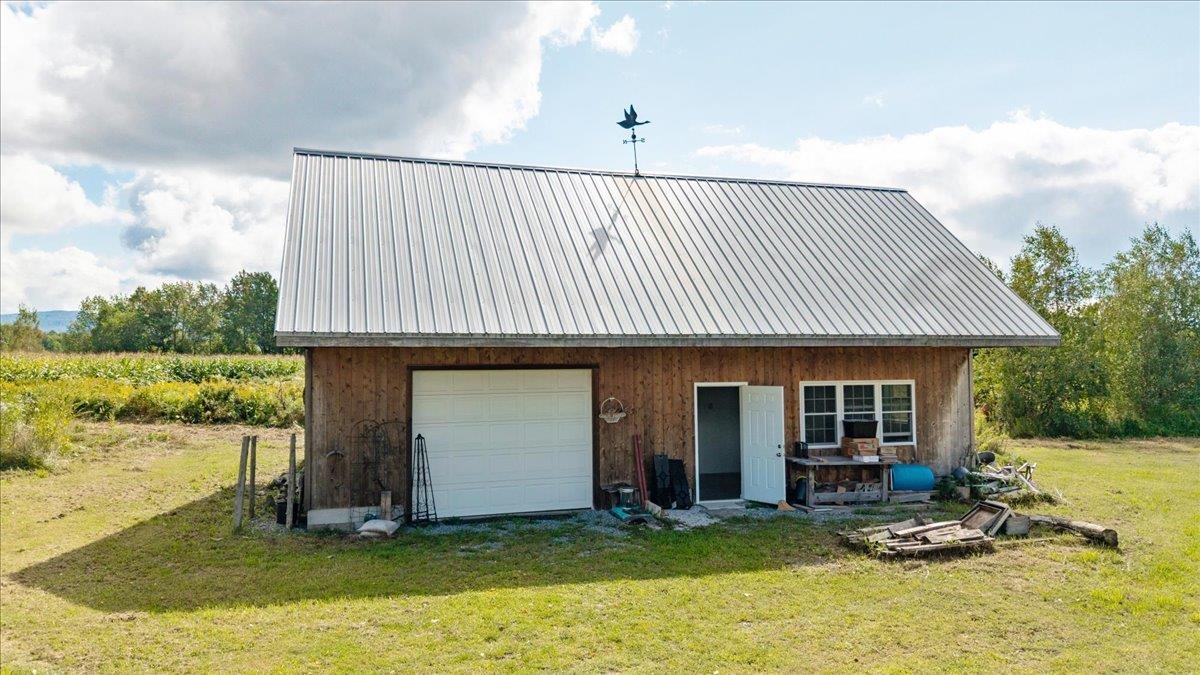 884 Nichols Road photo 45
