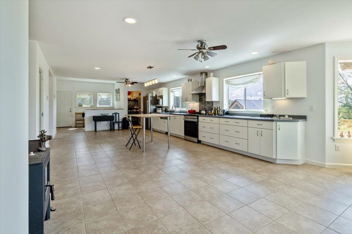 884 Nichols Road photo 7
