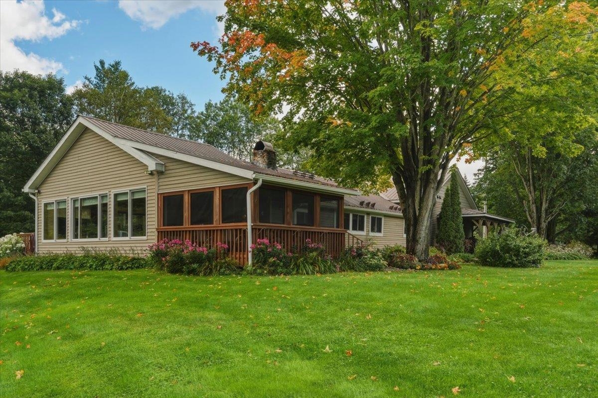 435 Lendway Lane photo 8