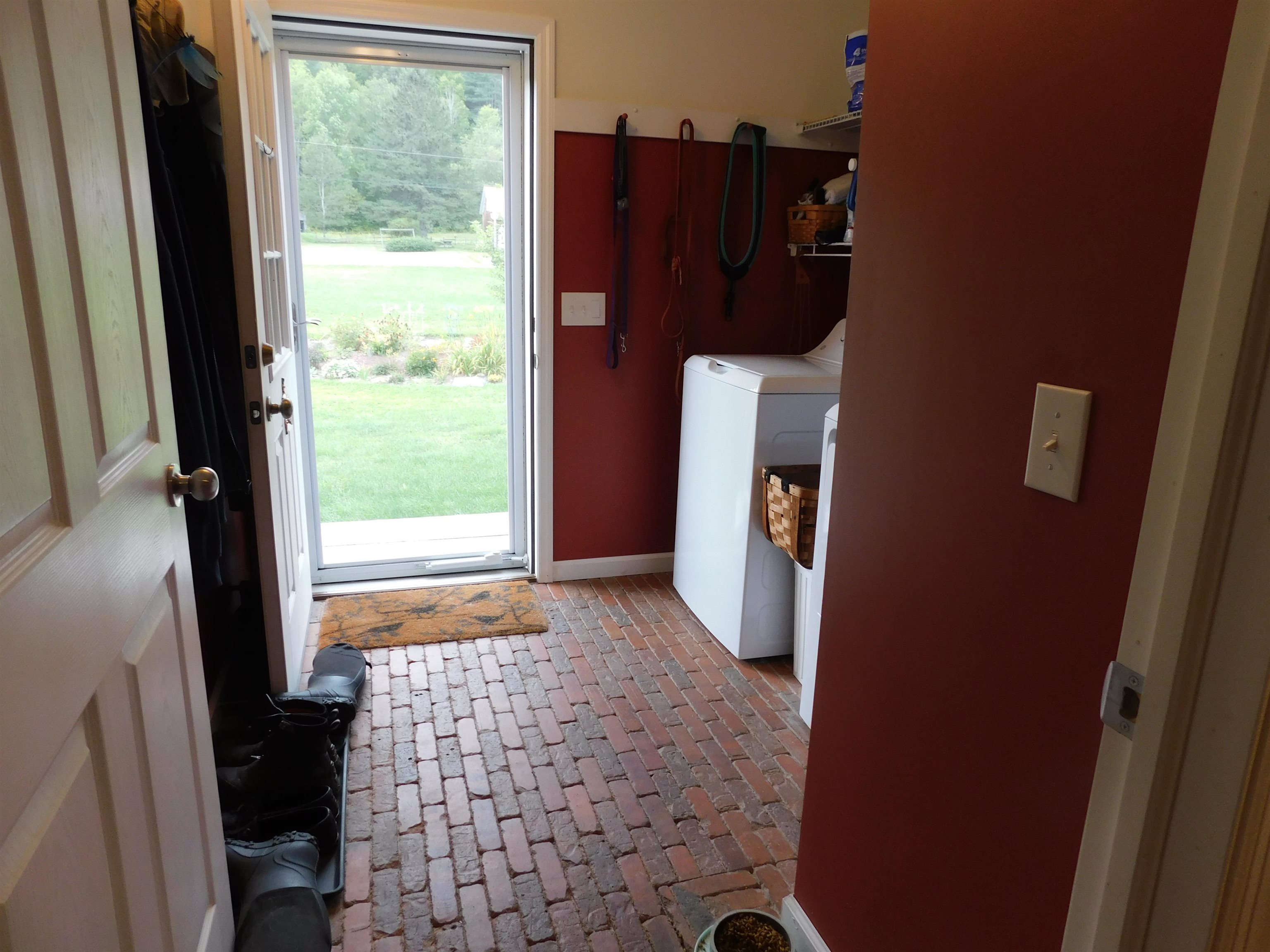844 Greeley Road photo 22