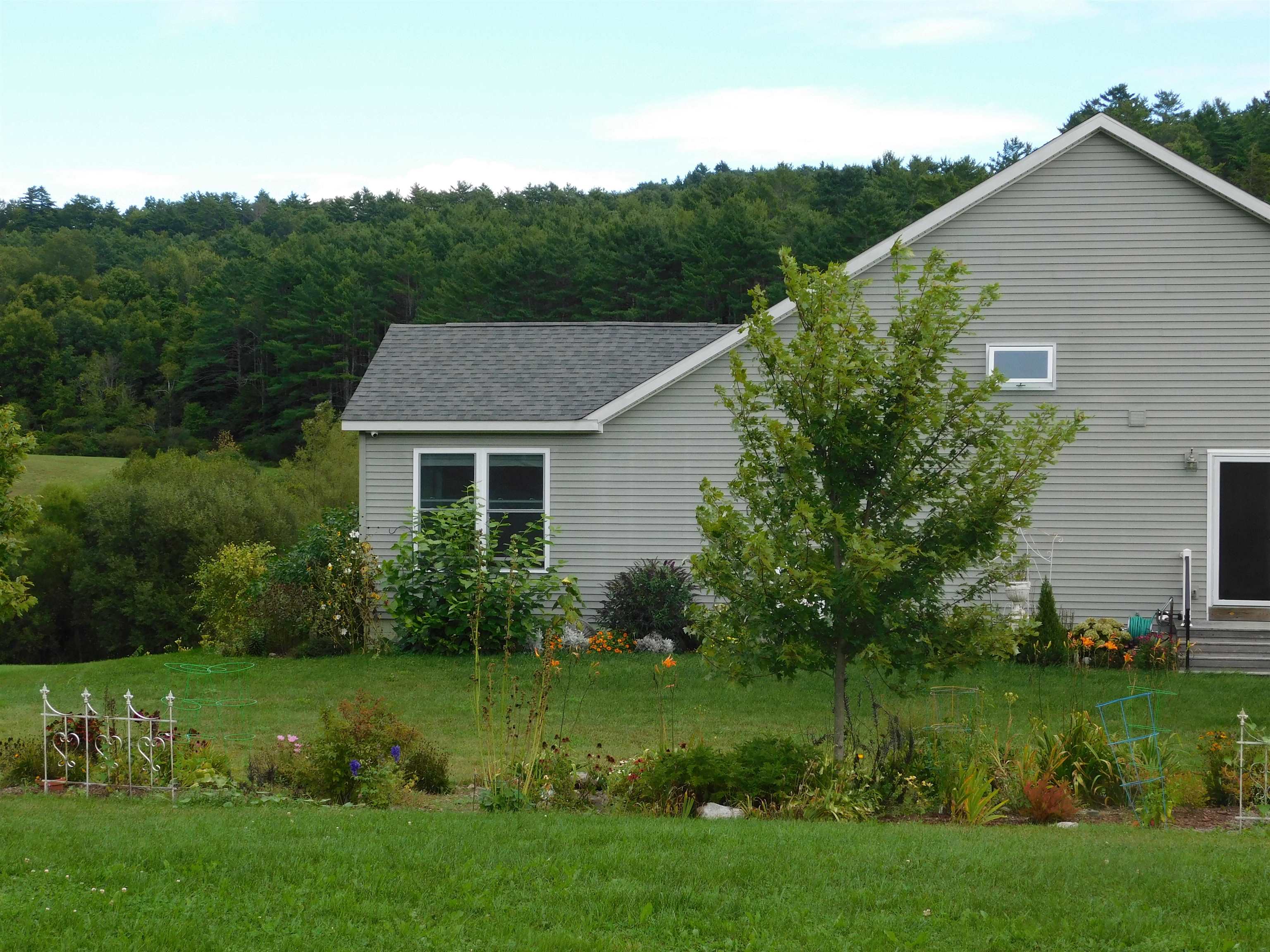 844 Greeley Road photo 9