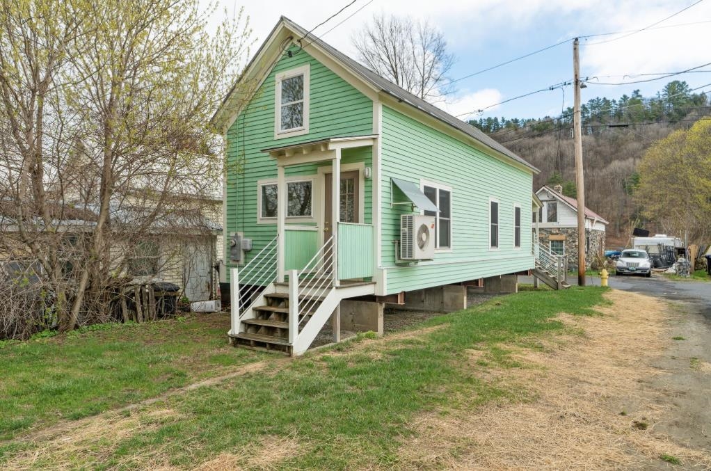 near 505 Back Mountain Road Windsor, VT 05089 Property 3