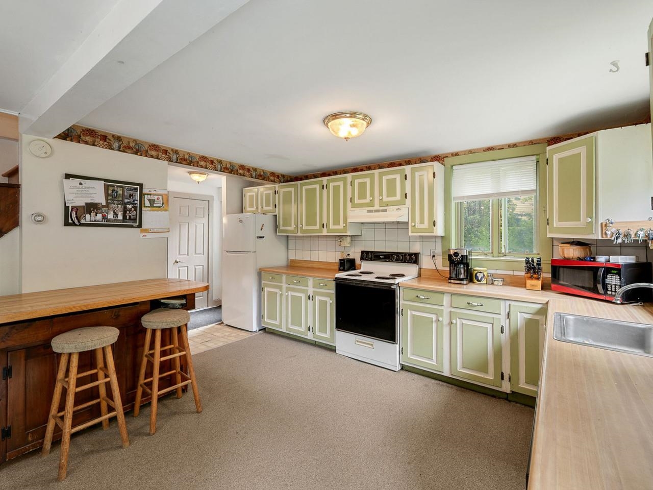 8 Krug Road photo 10