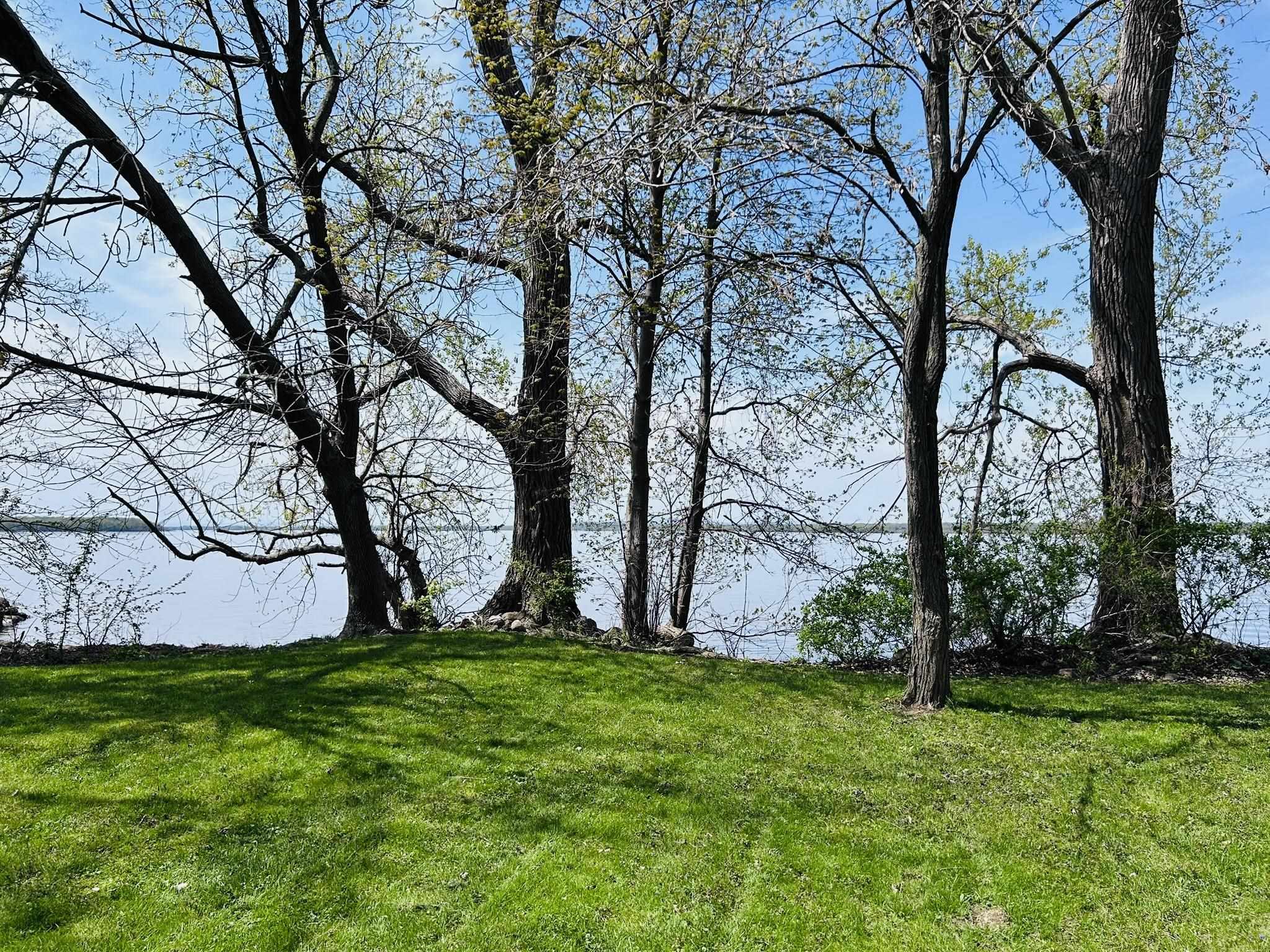 456 Lakewood Drive photo 17