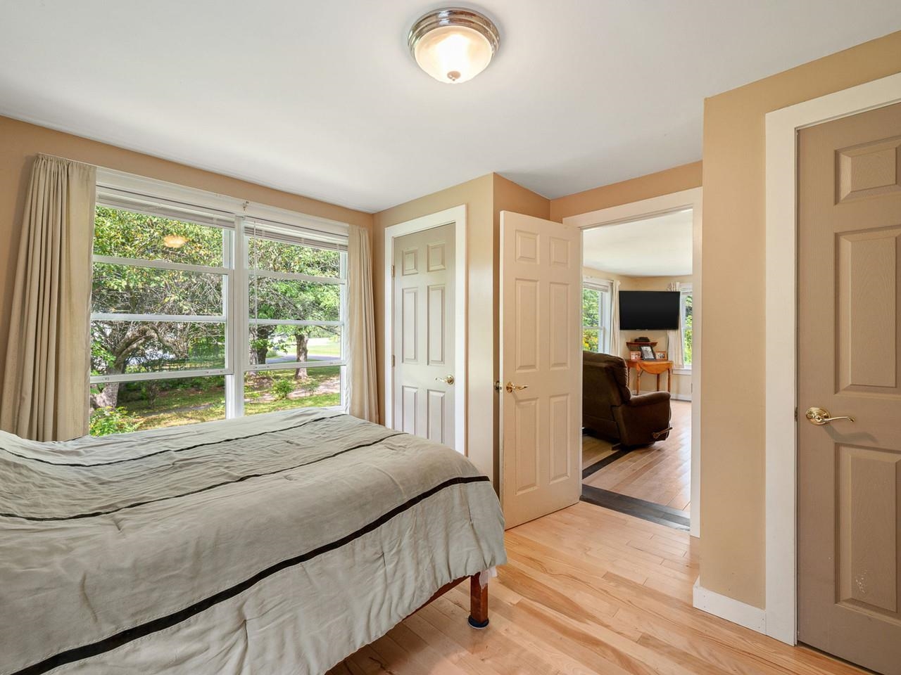 8 Krug Road photo 20