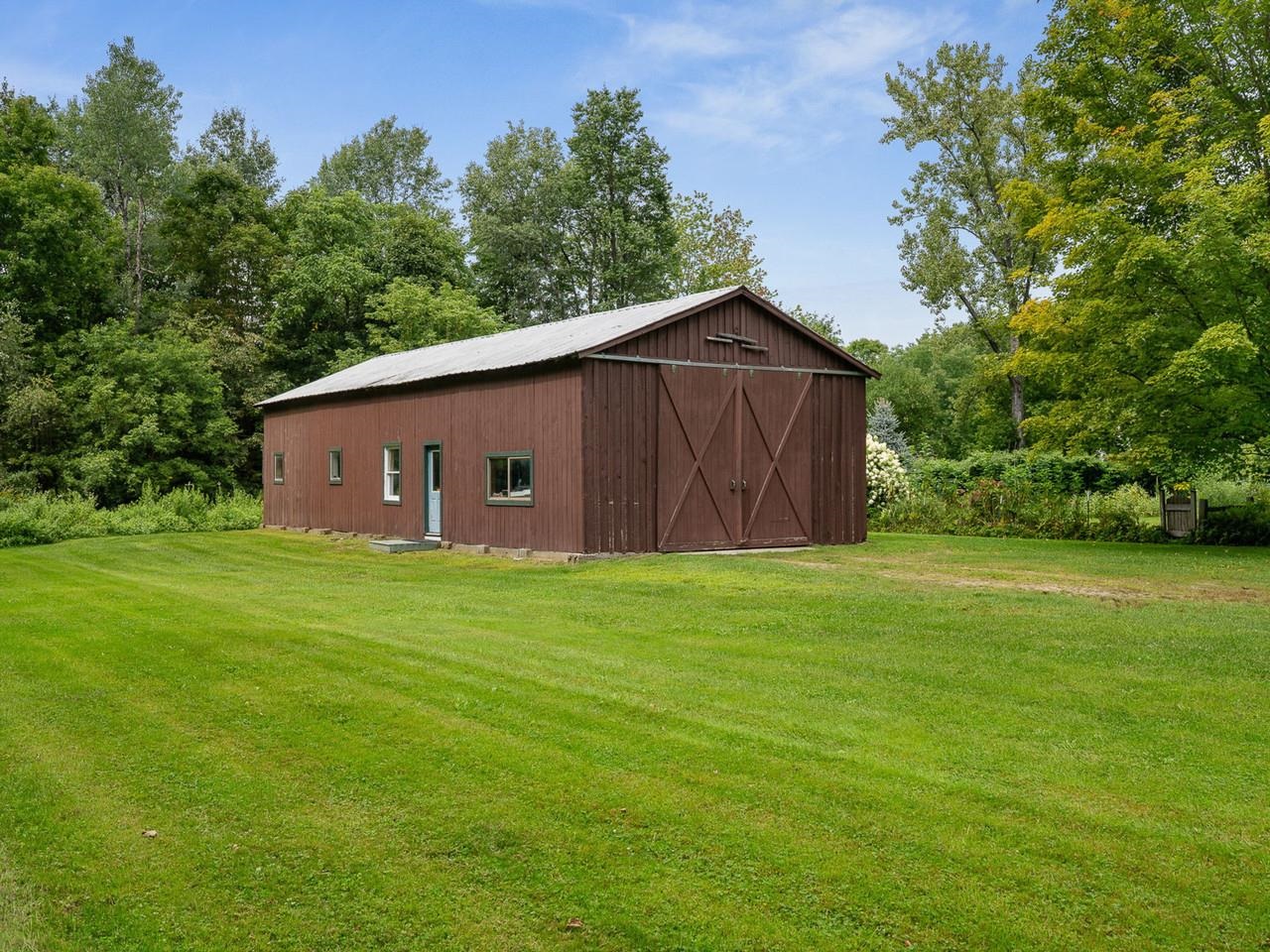 8 Krug Road photo 32