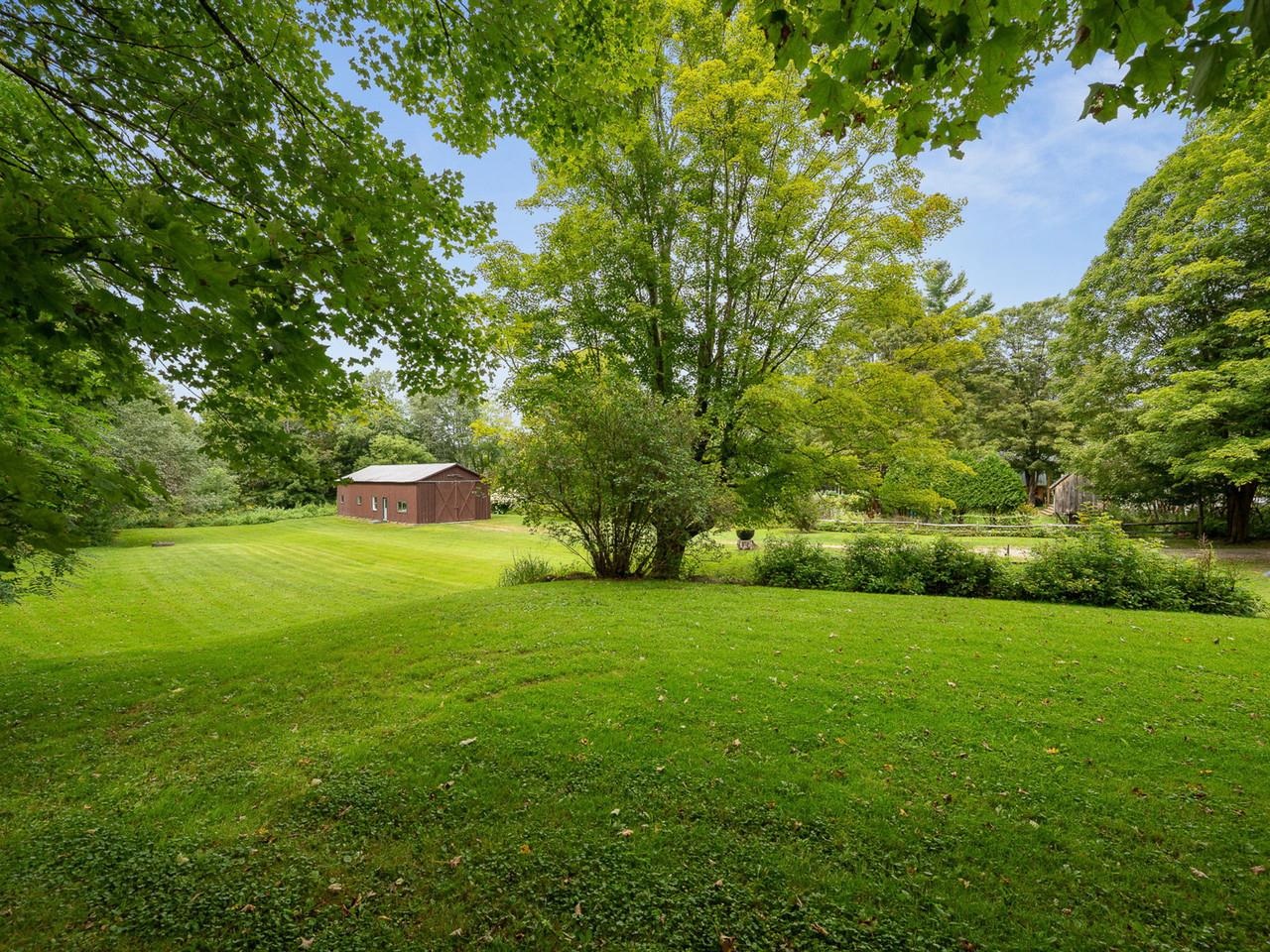 8 Krug Road photo 36
